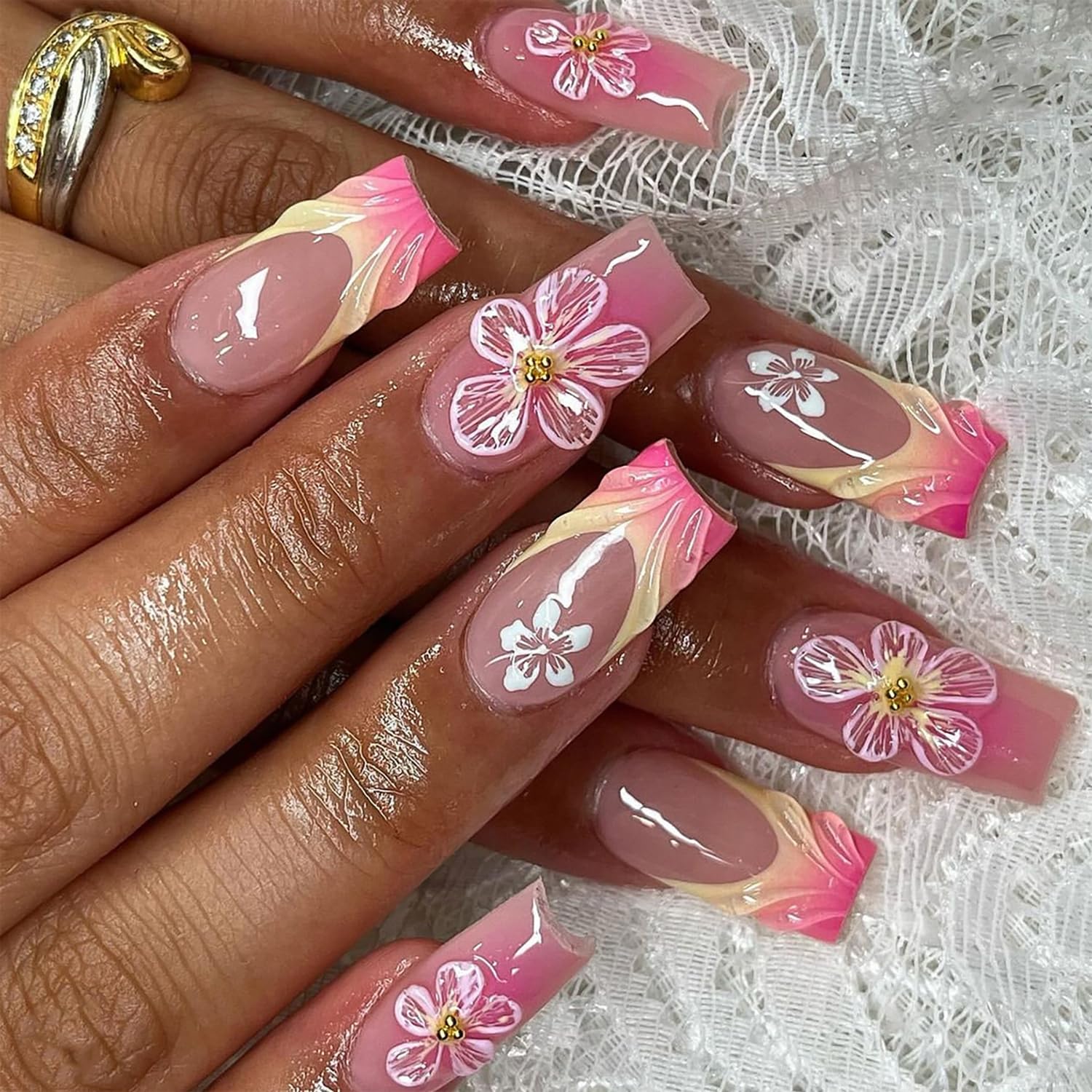 Flower Press on Nails Medium Square French 3D Pink Gradient False Nails Gold Rhinestones Design Full Cover Coffin Nails Acrylic Artificial Nails
