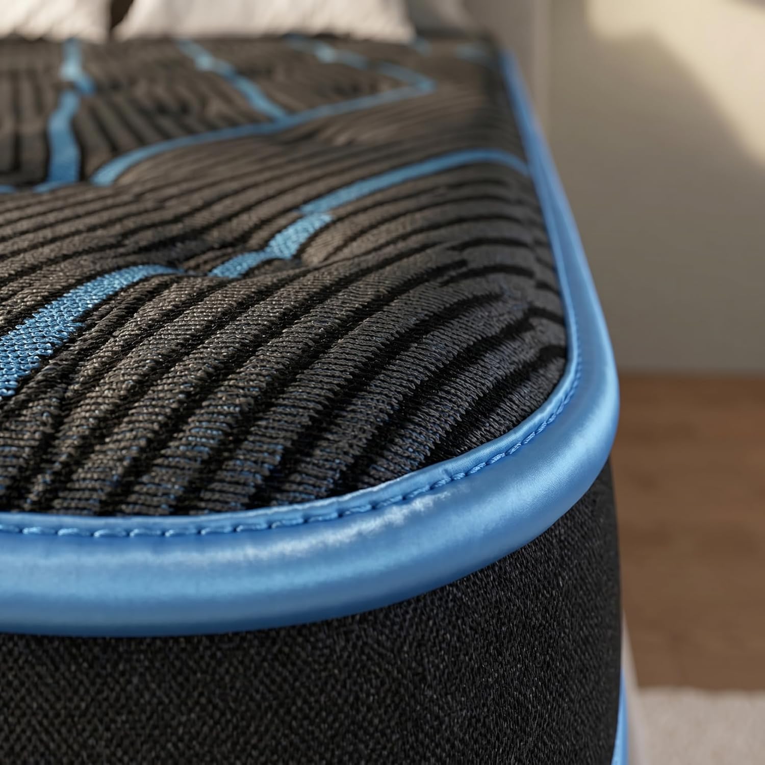 King Size 14 Inch Hybrid Mattress, Medium Firm Feel Mattress, Individually Pocketed Innerspring with Memory Foam, Breathable and Cooling (Blue+Black, 14 Inch King)