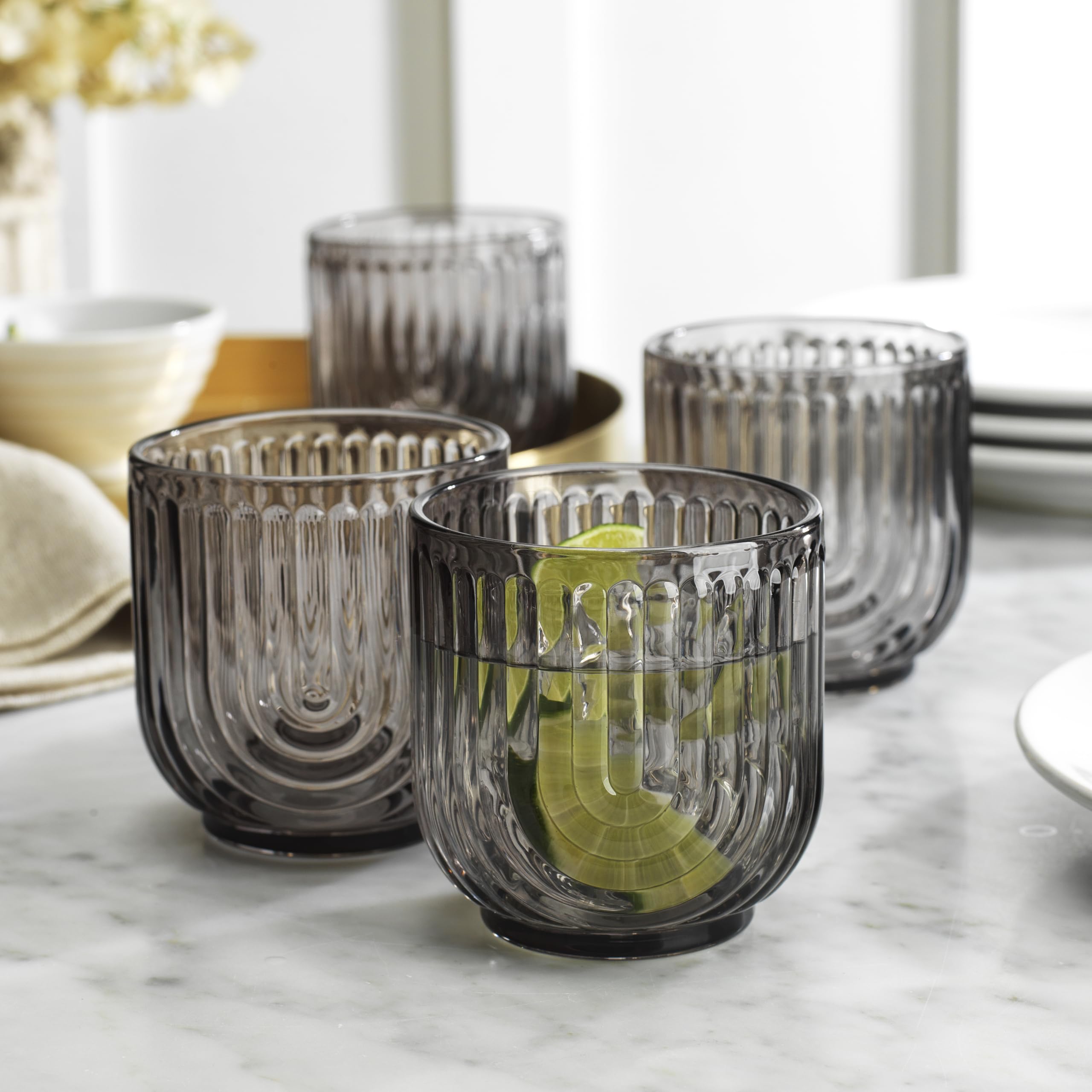 Glaver's Lot de 4 verres à whisky double Old Fashioned Rock noir fumé, 325 ml, design Art déco en forme de U en relief pour la maison, bar, verrerie Art déco élégante pour la cuisine.