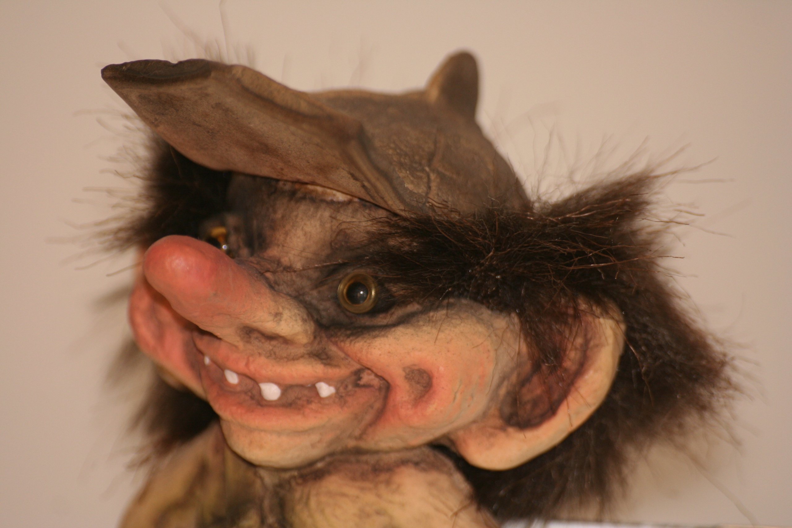 TROLL NYFORM 019 RAGAZZINO BERRETTO ORIGINALE COLLEZIONE NORVEGESE PORTAFORTUNA