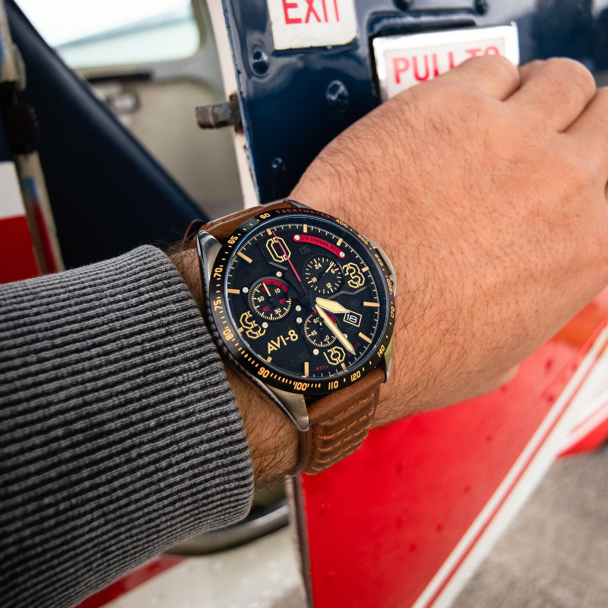 AVI-8 Męski 43 mm P-51 Mustang Blakeslee Japoński chronograf Meca-kwarcowy zegarek pilotażowy ze skórzanym lub nierdzewnym paskiem AV-4077
