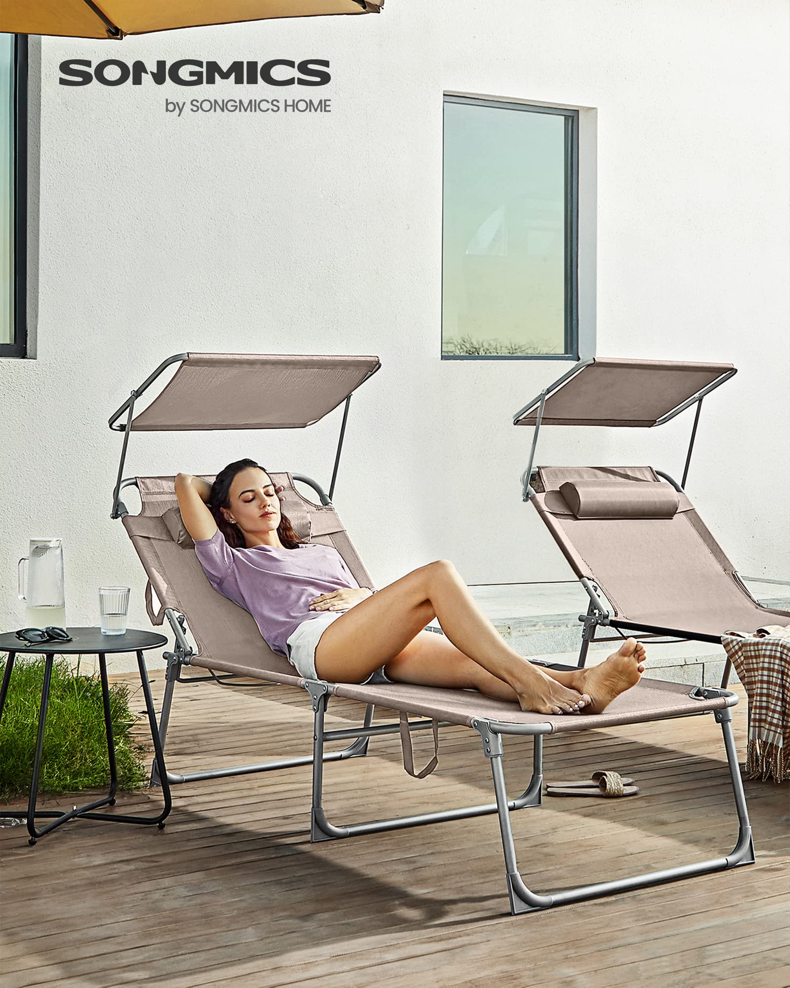 SONGMICS Lettino Prendisole Largo, Sedia a Sdraio Pieghevole, 71 x 200 x 38 cm, Max Portata 150 kg, con Poggiatesta Parasole e Schienale Reclinabile, per Terrazzo Piscina Giardino, Tortora GCB022K01