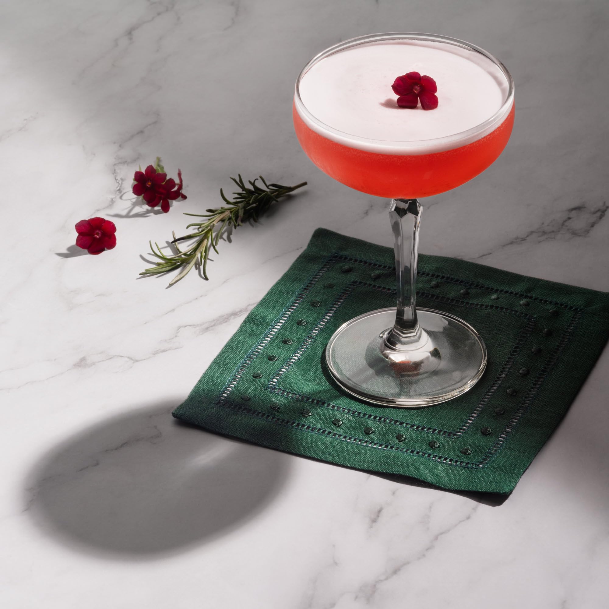 Cocktail-Servietten aus Leinen, 15,2 x 15,2 cm, 100 % reines Leinen, Waldgrün, mit gesticktem Punkt, 12 Stück, Hohlsaum-Servietten, waschbar für Herbst, Thanksgiving und Weihnachtsferien