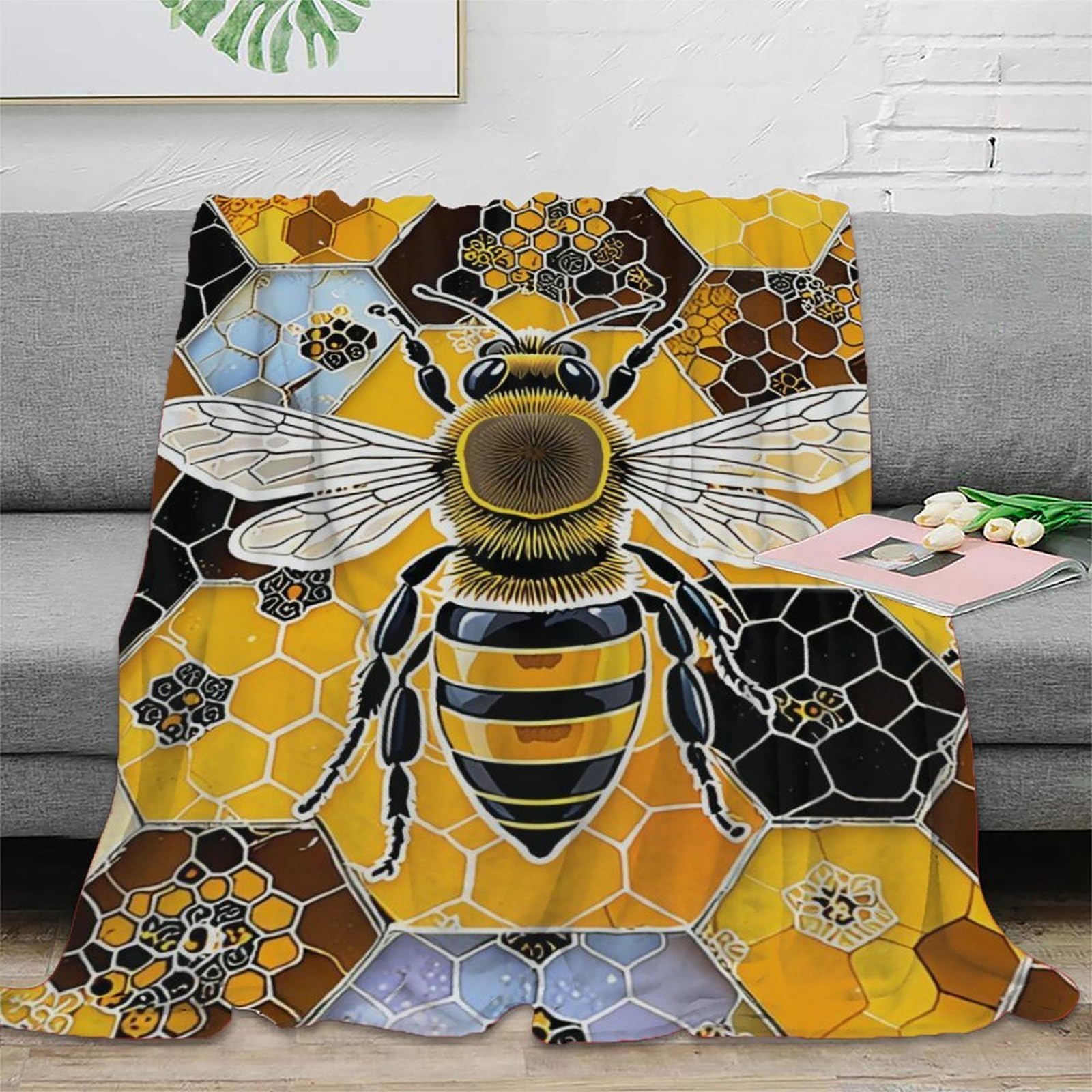 EMYXPAQM Bee Fleece Throw Blanket for Couch Sofa Bed All Season Bee Hive Pattern Blanket Soft Cozy Warm Flannel for Boys Girls 50x60inch(127x152cm)