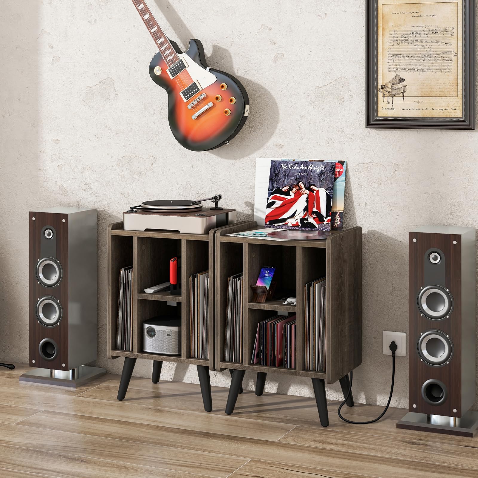 KOMFOTTEU Meuble Platine Vinyle avec Station de Charge, Support de Tourne-disque, 4 Compartiments ouverts, Étagère de présentation, Meuble Tourne-disque, 43 x 34,5 x 67,5 cm (Gris)