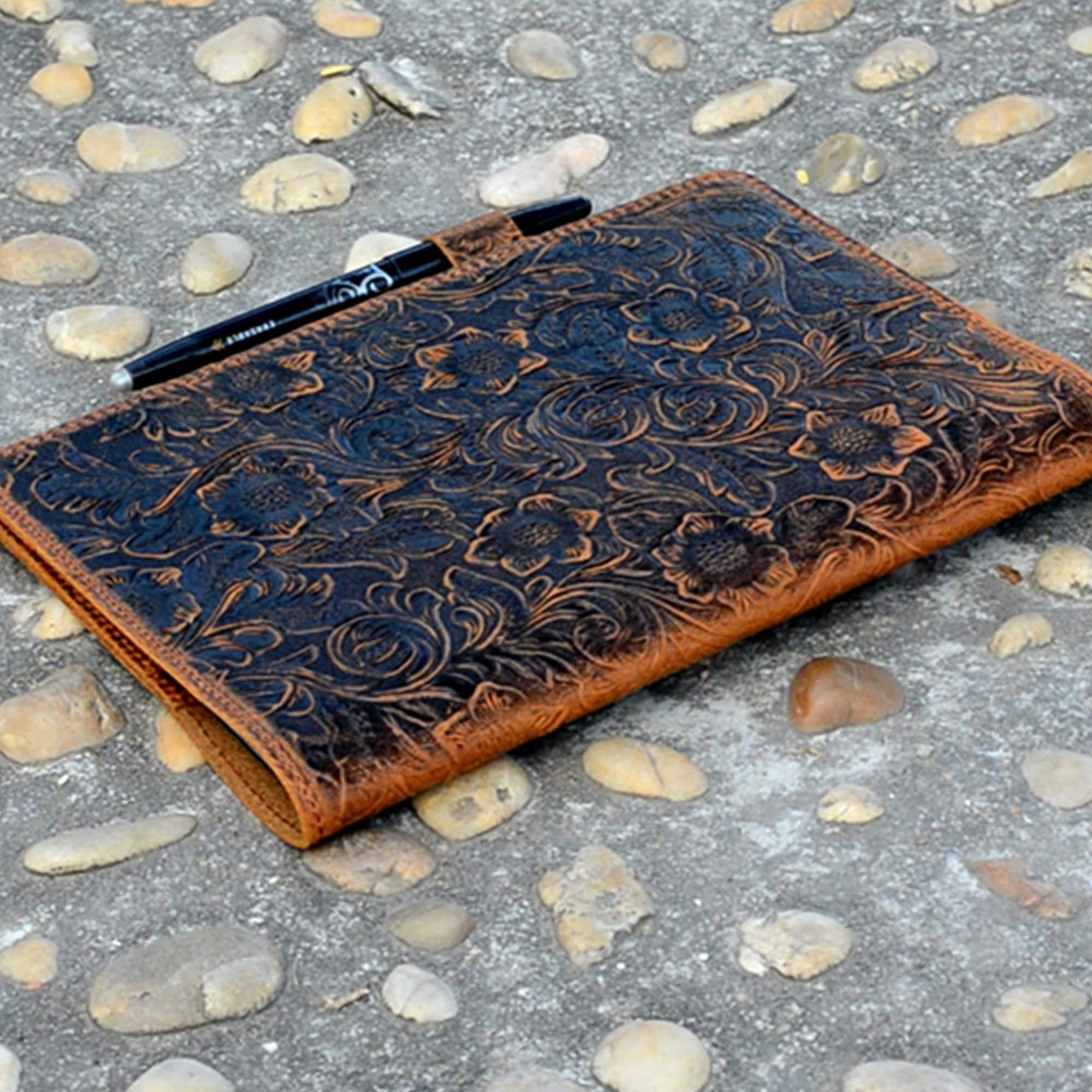 JJNUSA Kompatibel mit Rocketbook Cover handgefertigtes Notizbuch aus echtem Leder für Everlast, Fusion, Wave Moleskin A5 mit Stiftschlaufe und Kartenhalter, Executive 22,4 x 15,2 cm, Blume