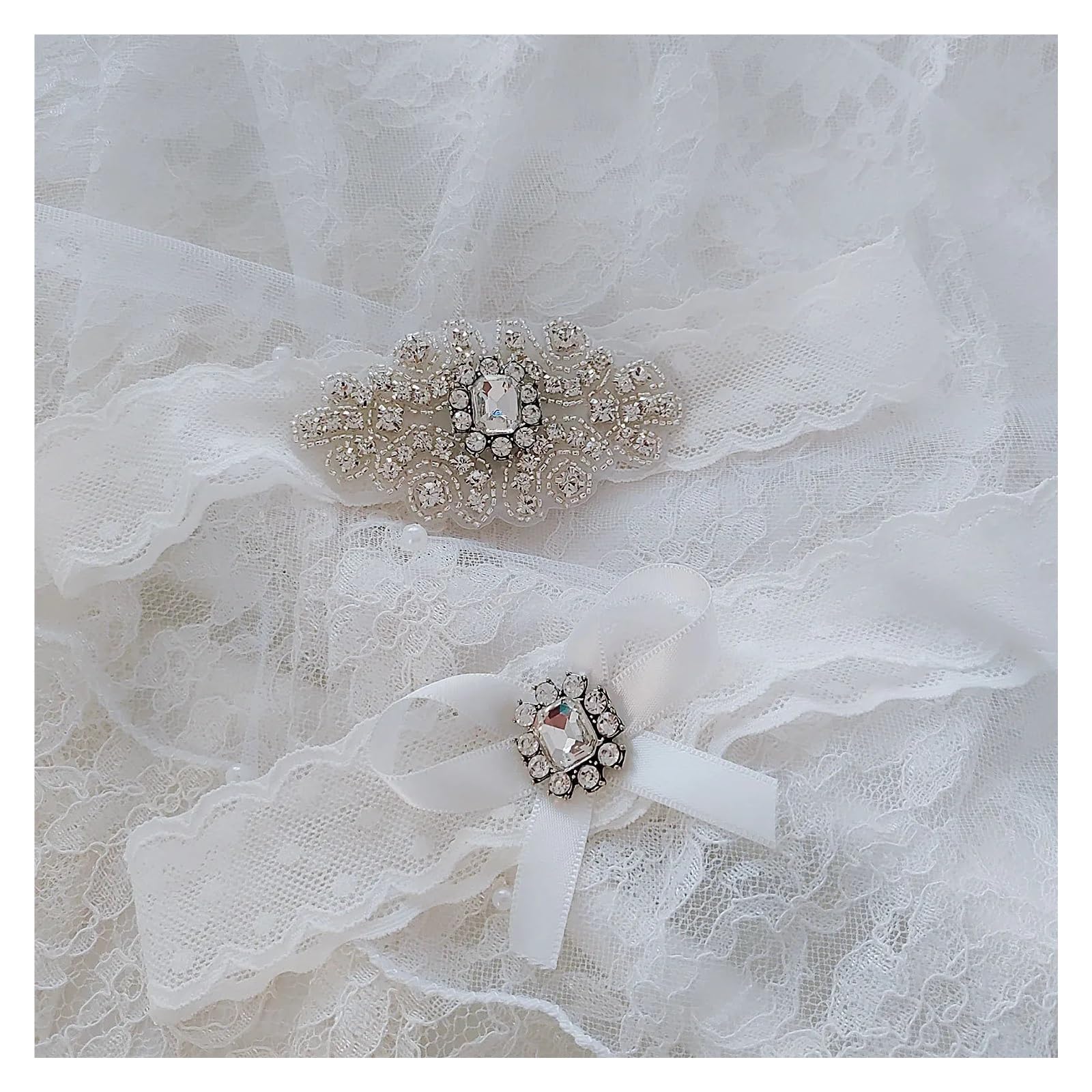 Crystal and Pearl Garter Bridal Garter Vintage Rhinestones Bridal Garter Lace Wedding Garter Set