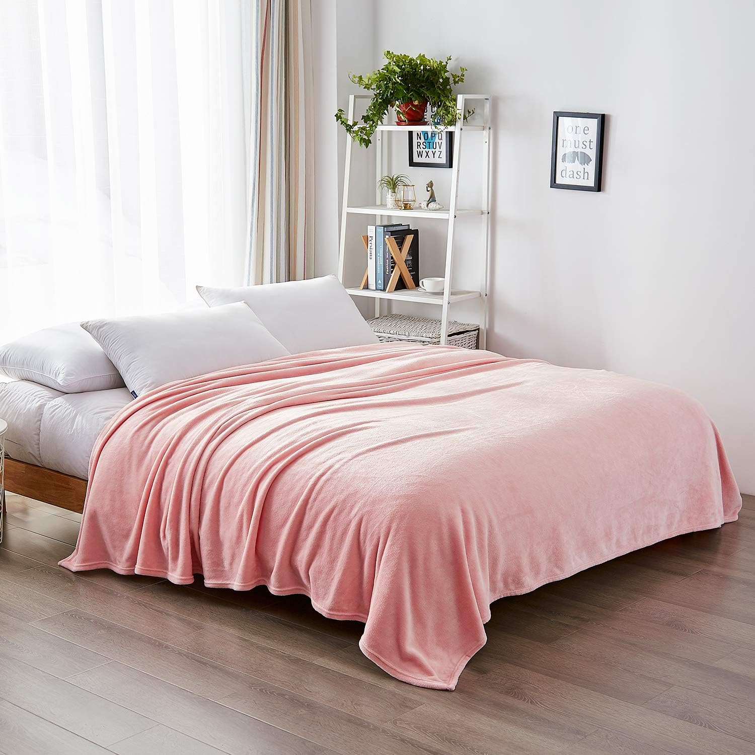 Throw Blankets,Fuzzy Blanket Fluffy Blankets and Throws