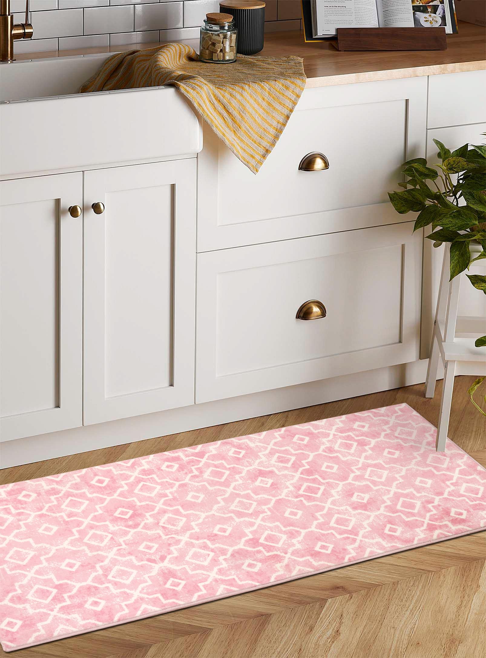 Amazon | Wonnitar モロッコ洗えるエリアラグ - 2x4.3 ピンク バス