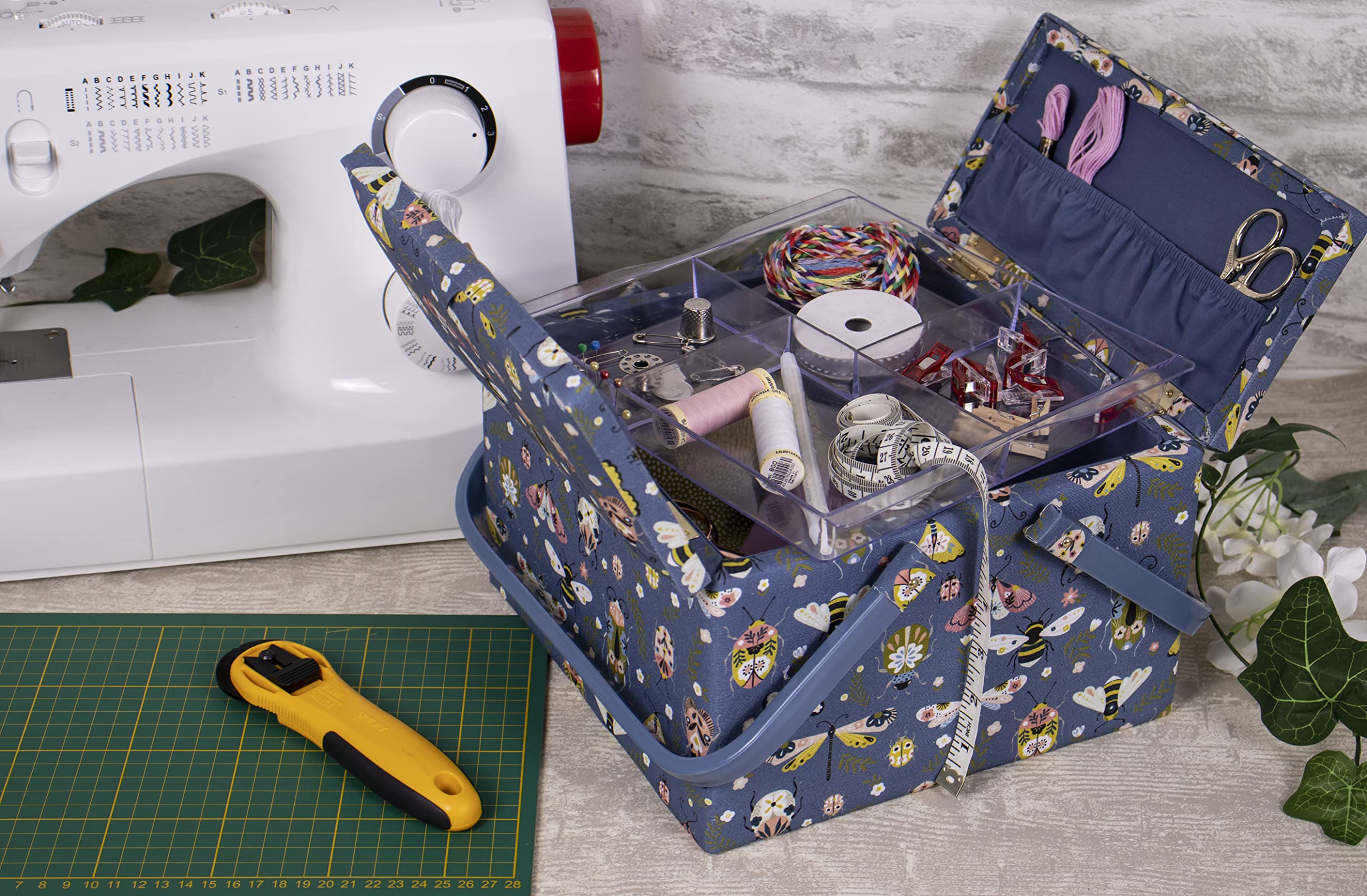 Hobby Gift Exclusif Grande boîte de rangement pour travaux manuels à double couvercle, 25 x 25 x 17 cm, Mini bêtes, insectes, petites créatures, MRLTLEƚ