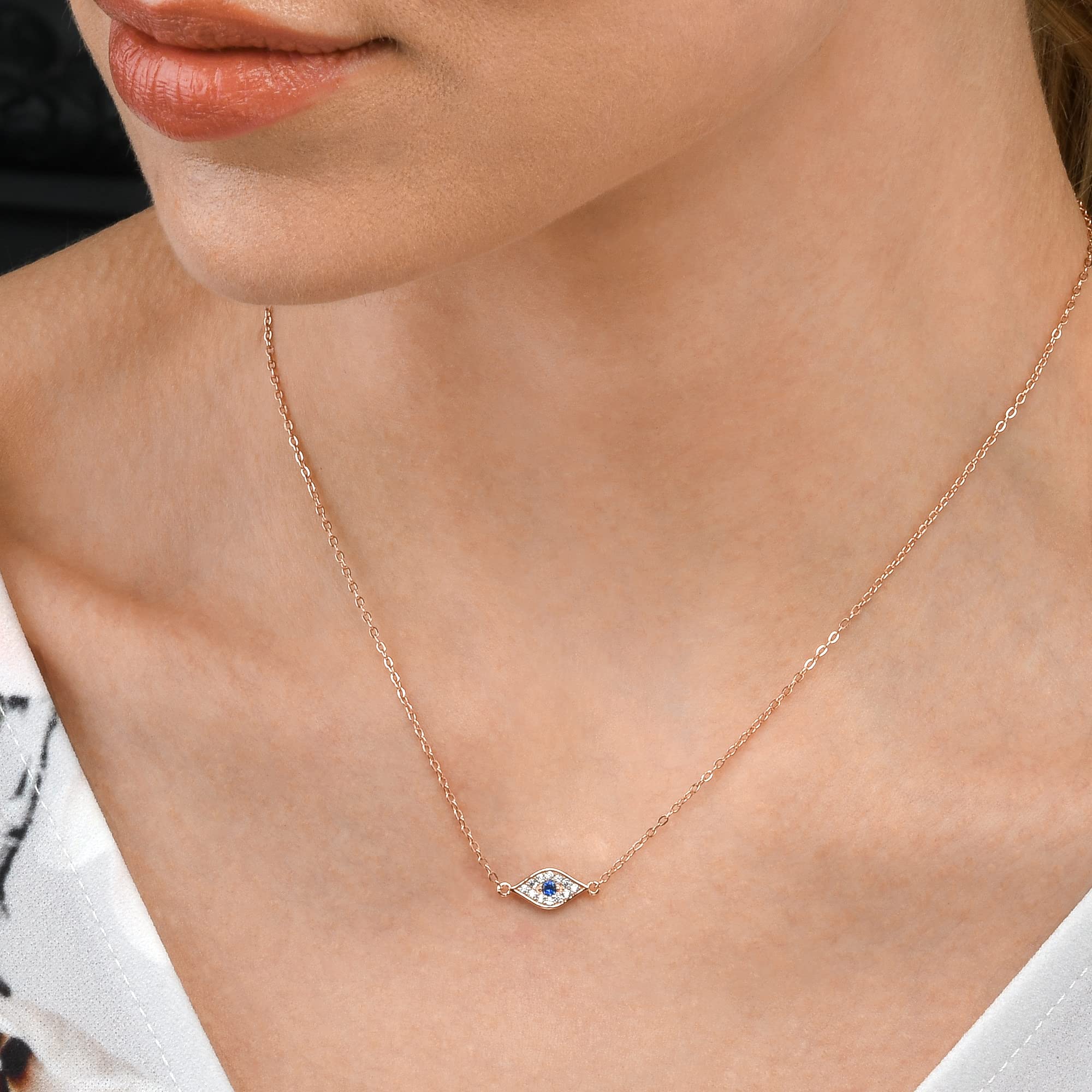 Diamond Treats Delikatny naszyjnik ze srebra wysokiej próby 925, śliczny naszyjnik ze srebra wysokiej próby, złe oko, wisiorek, naszyjnik dla kobiet i nastolatek, w kolorze srebrnym, złotym lub