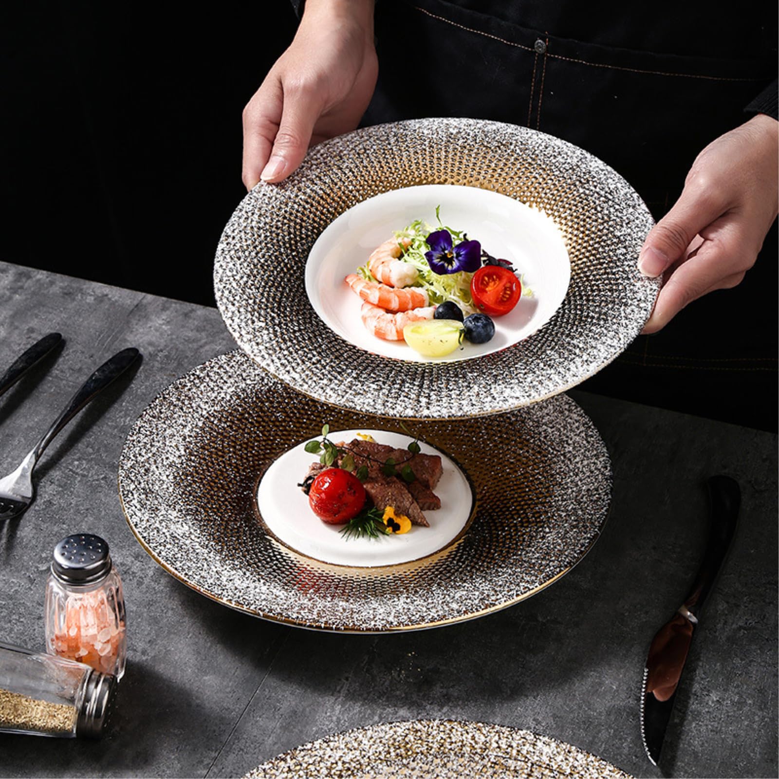 Ceramiczne naczynie w stylu westernowym