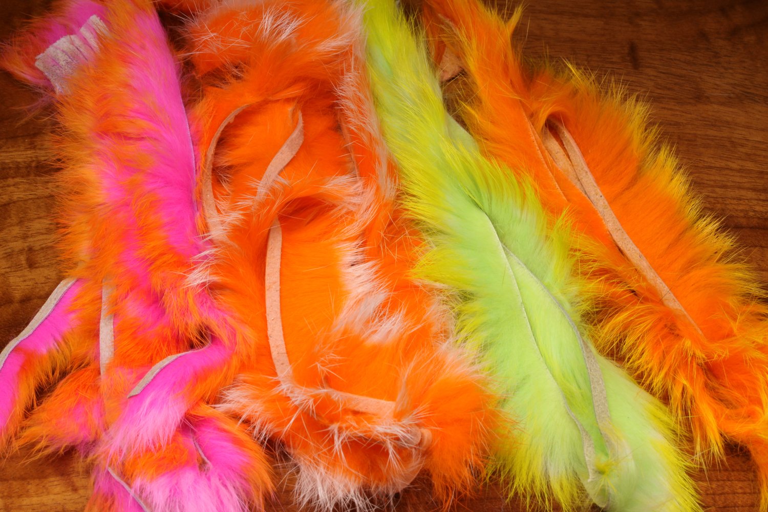 Hareline Crosscut Two Toned 1/8" Rabbit Strips