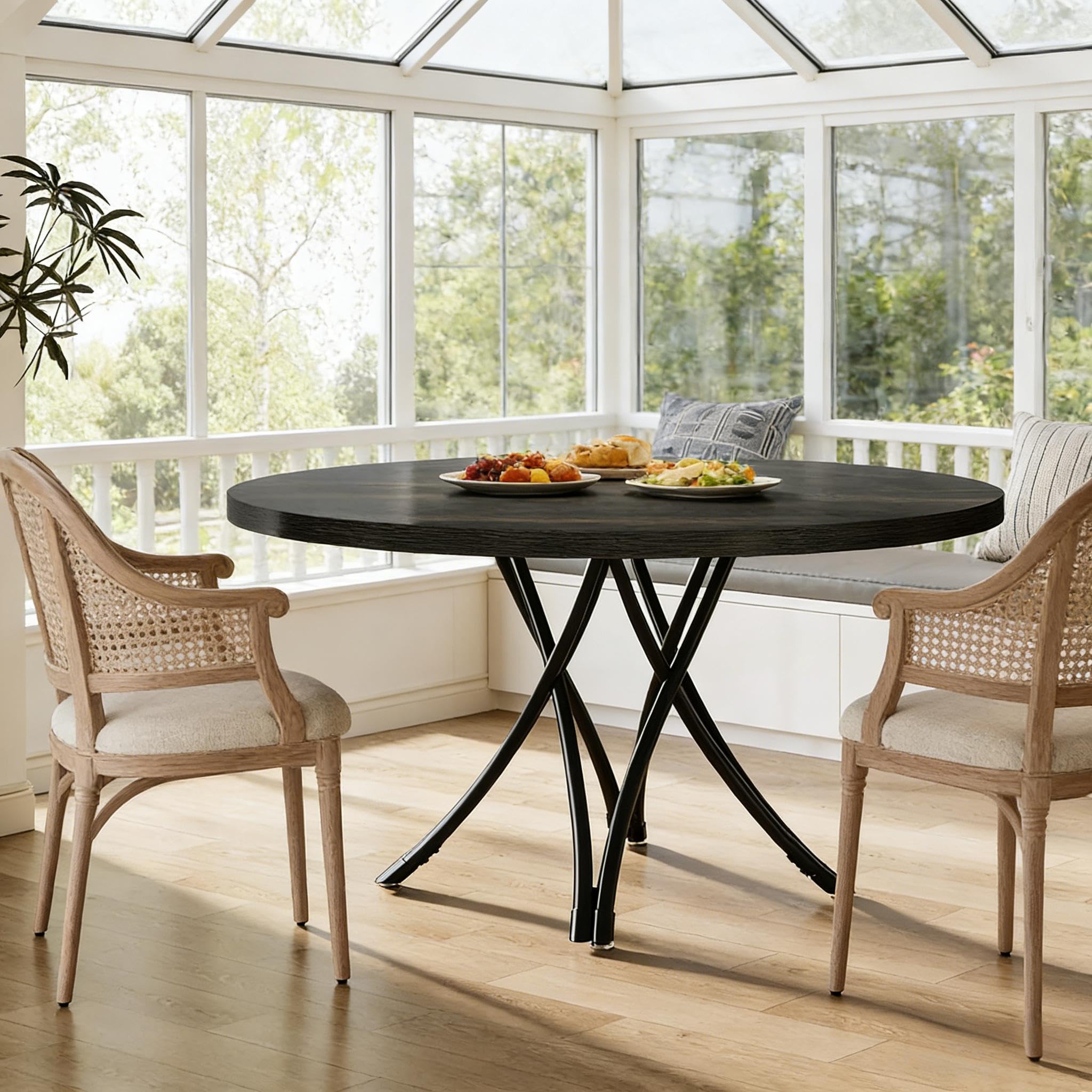 Table à manger ronde 120 cm - Table de cuisine noire avec pieds en croix - Table de salle à manger ronde peu encombrante pour 4 à 6 personnes - Polyvalente comme table de conférence ou table