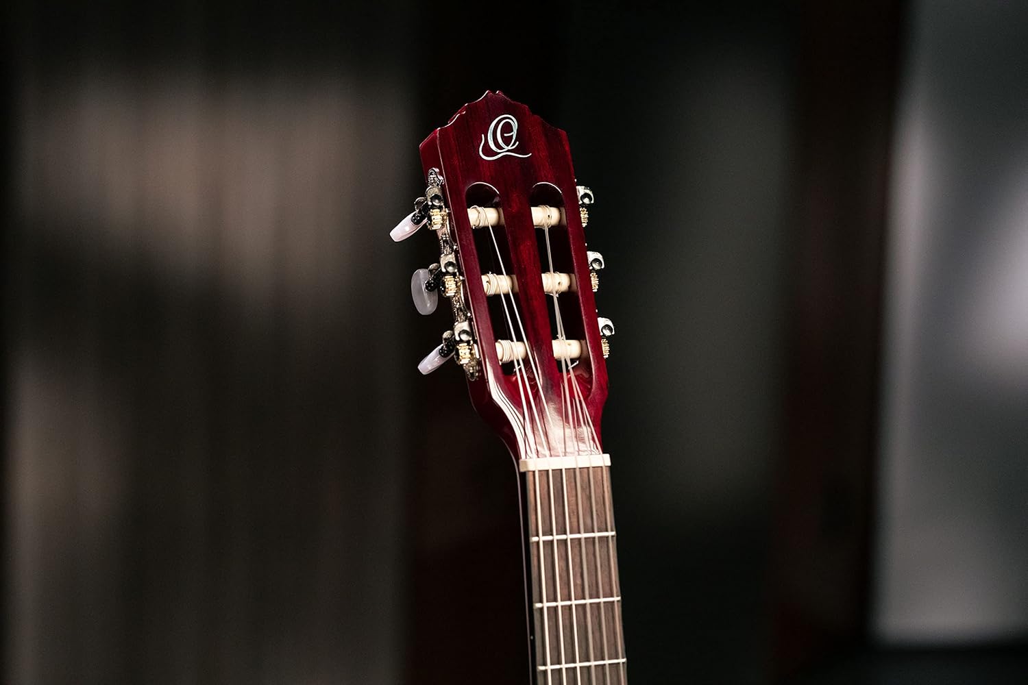 R121-3/4WR - Ortega Guitars Family Series 3/4 Size Nylon Classical Guitar w/Bag, Wine Red