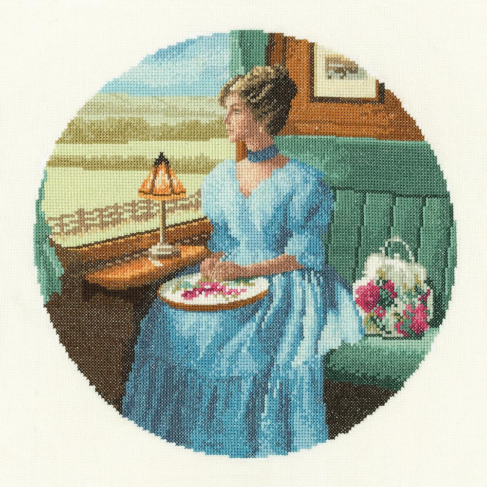 Heritage Crafts Cross Stitch Kit - Elizabeth John Clayton Elegance - Aida