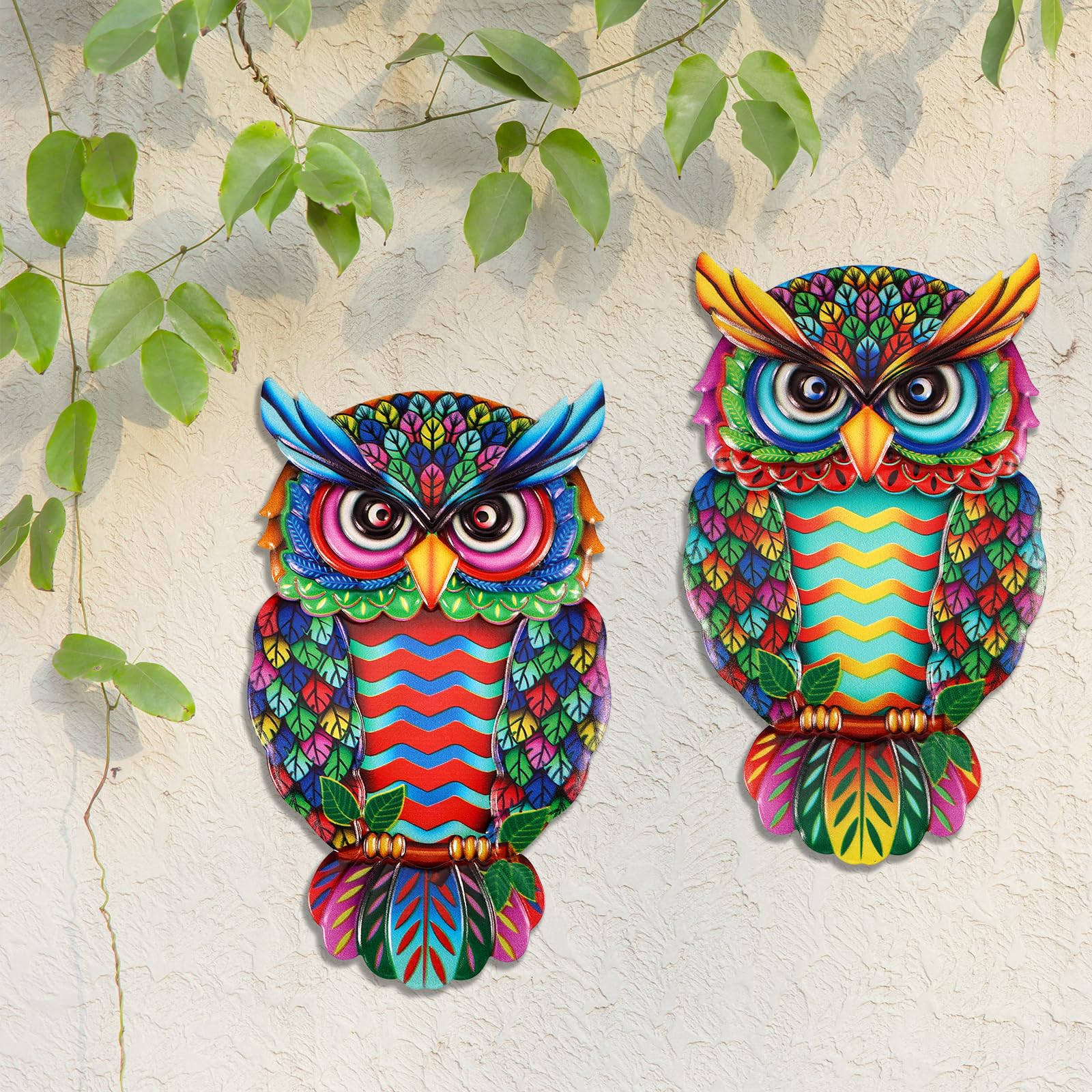 Foribyw 2Pcs Owl Wall Decor Metal Colorful Owl Art Hanging Ornament Exquisite Garden Owl Decoration Owl Fence Sculptures 26x16cm for Garden Home Office Living Room
