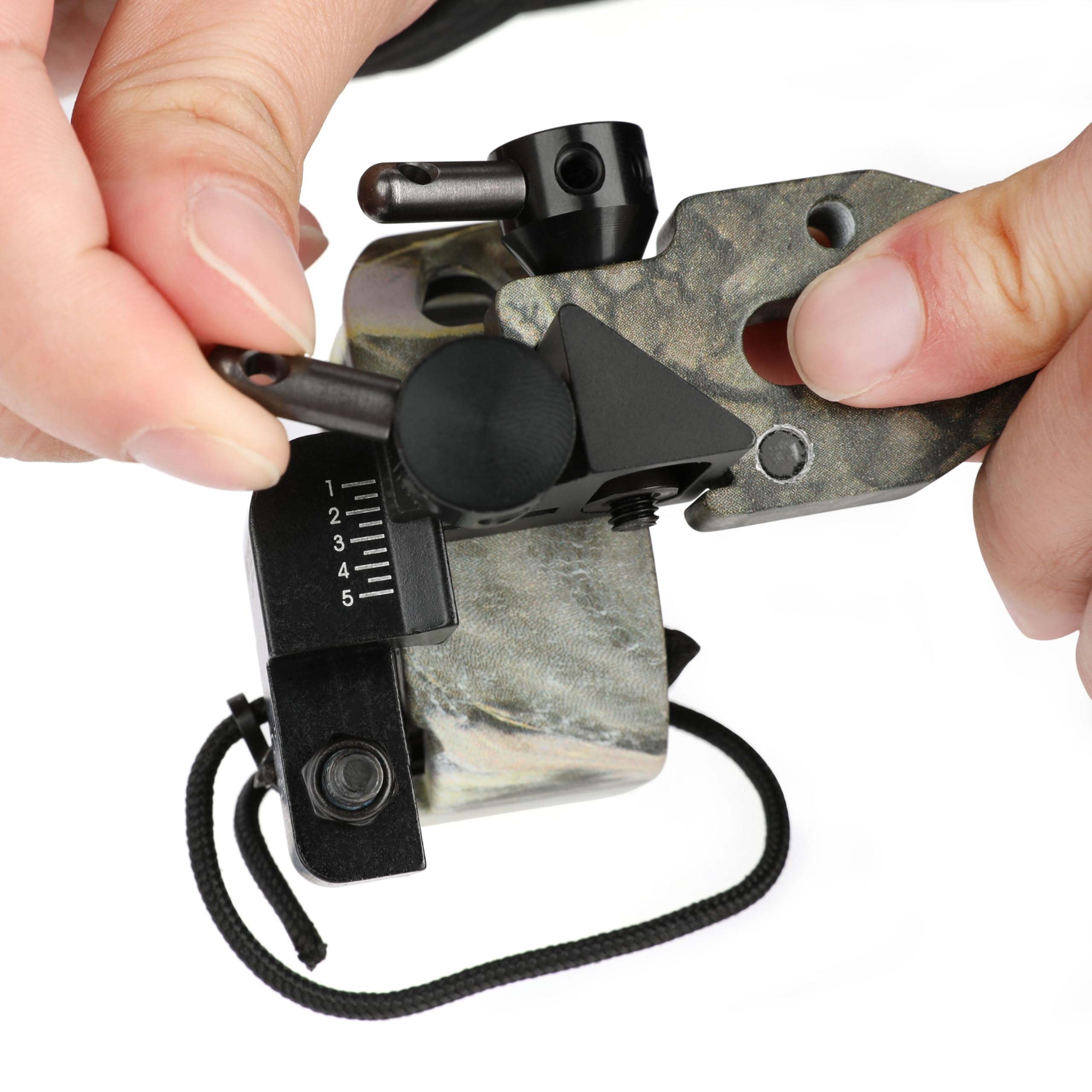 Appoggio Freccia a Caduta Apache D4 in Metallo Resistente per Archi Compound, appoggio Automatico per tiro al Bersaglio e Caccia all'aperto, Disponibile in Nero, Camouflage e Rosso