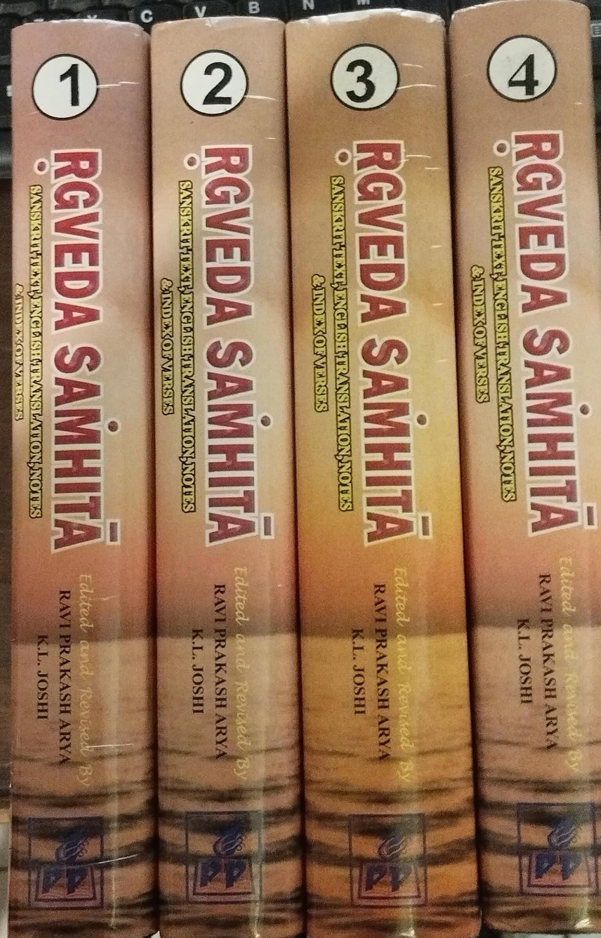 Rgveda Samhita Rig Veda In 4 Volumes Sanskrit Text English | Desertcart ...