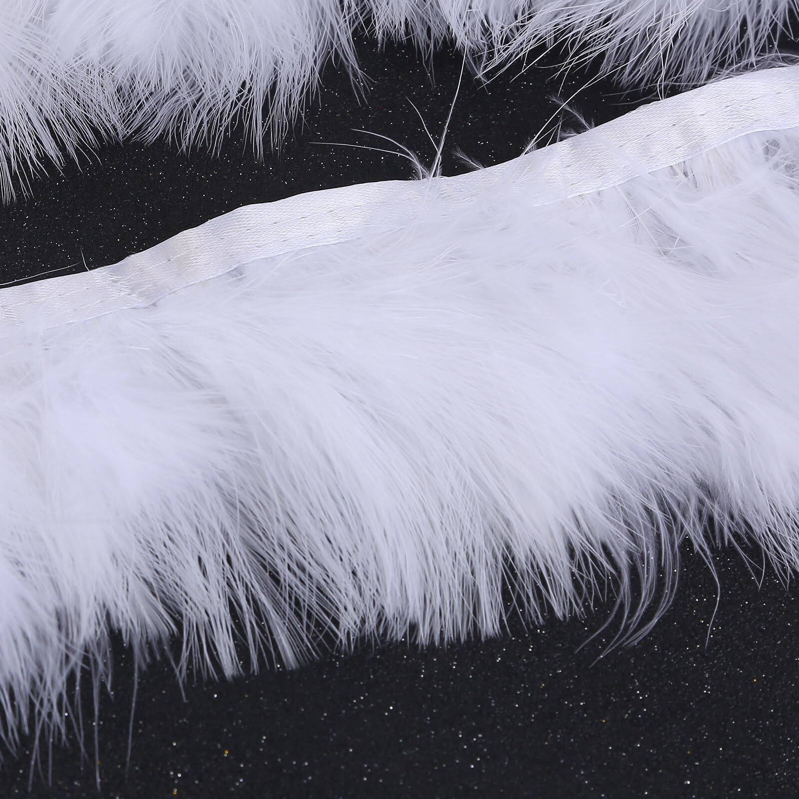 Zasvec Veerband, 2 m veren, fringen, trim, ganzenveren, strepen, franjes met satijnen lint, veerband, veer, franjes, 15-20 cm breed, voor naaien, knutselen, decoratie, wit Zasvec Veerband, 2 m veren, fringen, trim, ganzenveren, strepen, franjes met satijnen lint, veerband, veer, franjes, 15-20 cm breed, voor naaien, knutselen, decoratie, wit