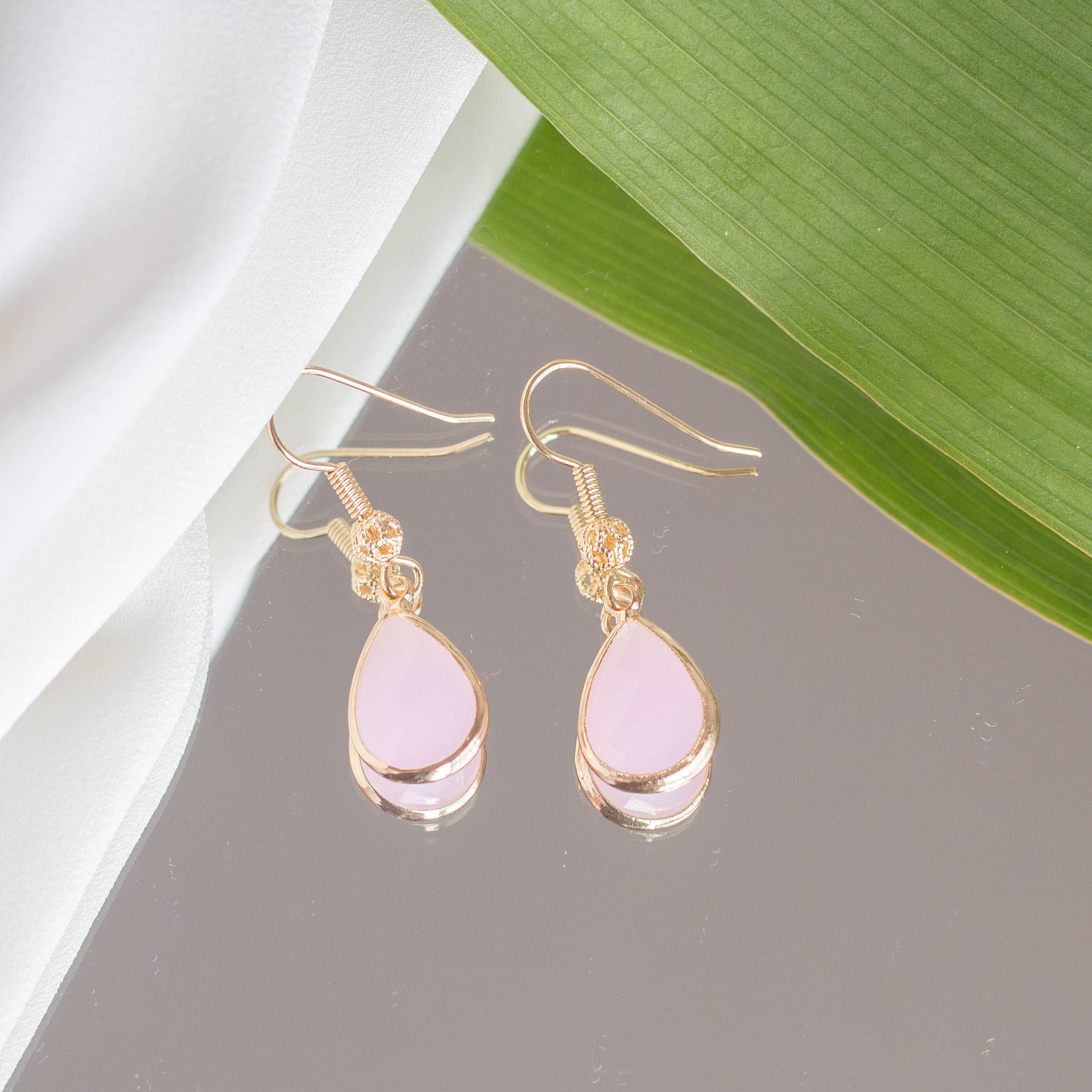 ZARZAMORA Pendientes Mujer Gota de Agua-Aretes Colgantes Cristal Transparente forma de Lagrima Ribetes Dorados-Gancho Hippy Acero Inoxidable Chapado en Oro14k-Regalo Original