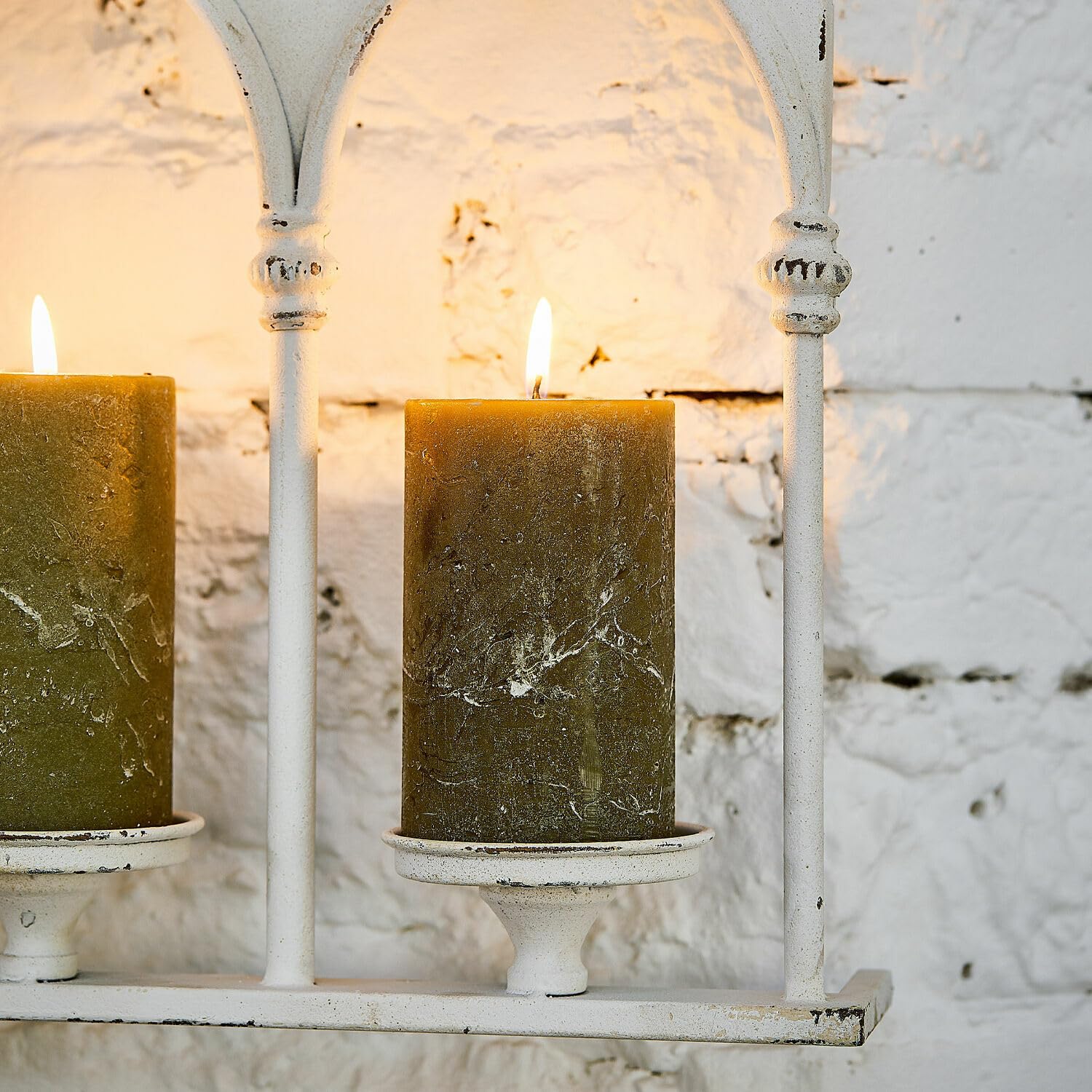 Loberon Oliviette Portacandele da Parete - Ferro con Finitura Bianco Antico - Archi a Tutto Sesto di Classica Bellezza, Bianco Antico