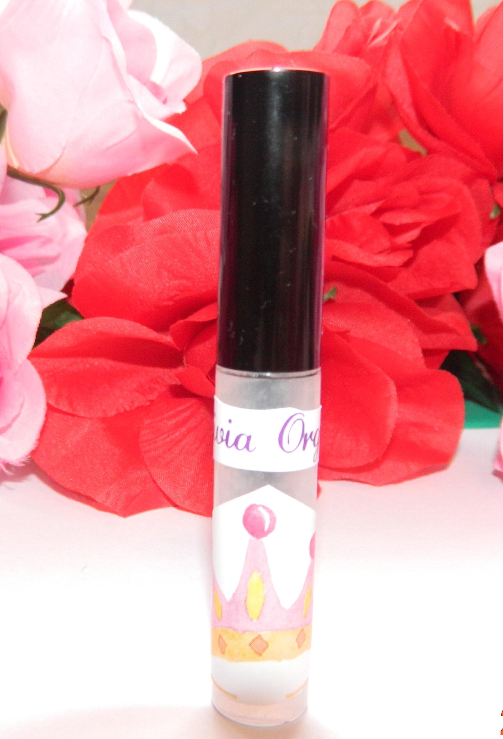 Organic coconut oil infused lash food Message me with the 3rd product you want free I usually ship order same to next day!!