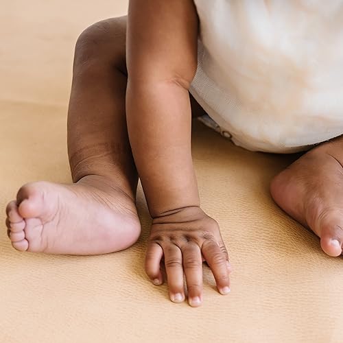 Miniatura 2 de Cambiador de bebé de cuero vegano - Almohadilla de pañales portátil, lavable y reutilizable - 16 x 26 pulgadas - Plegable para viajes