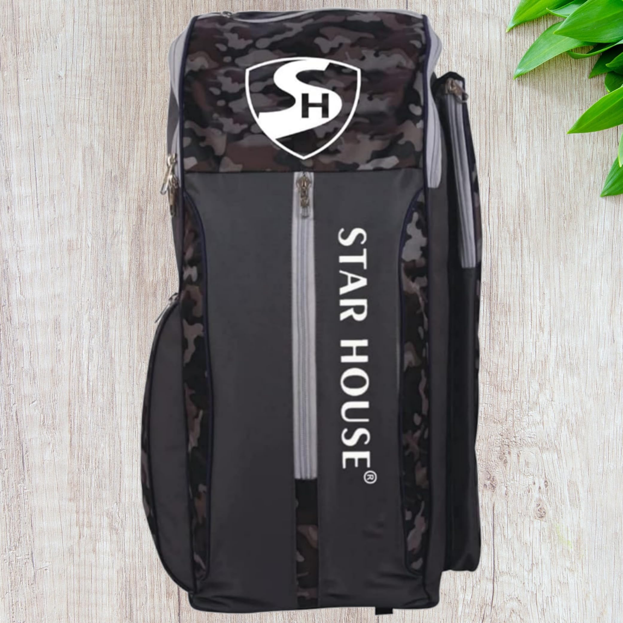 Star House Cricket Kit Bag Design Code Material and Soft and Smooth Zipper Multicolour-picture-34