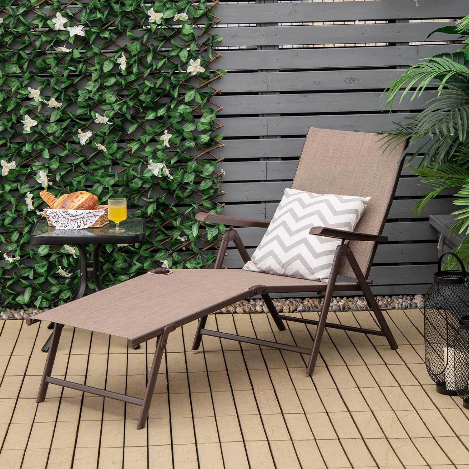 Giantex Patio Lounge Chair Foldable Chaise Lounger, Outdoor Sunbathing Chair W/ 5-Position Backrest, 2-Position Footrest, Steel Frame, Portable Recliner for Yard, Lawn Tanning Pool Chairs (1, Brown)