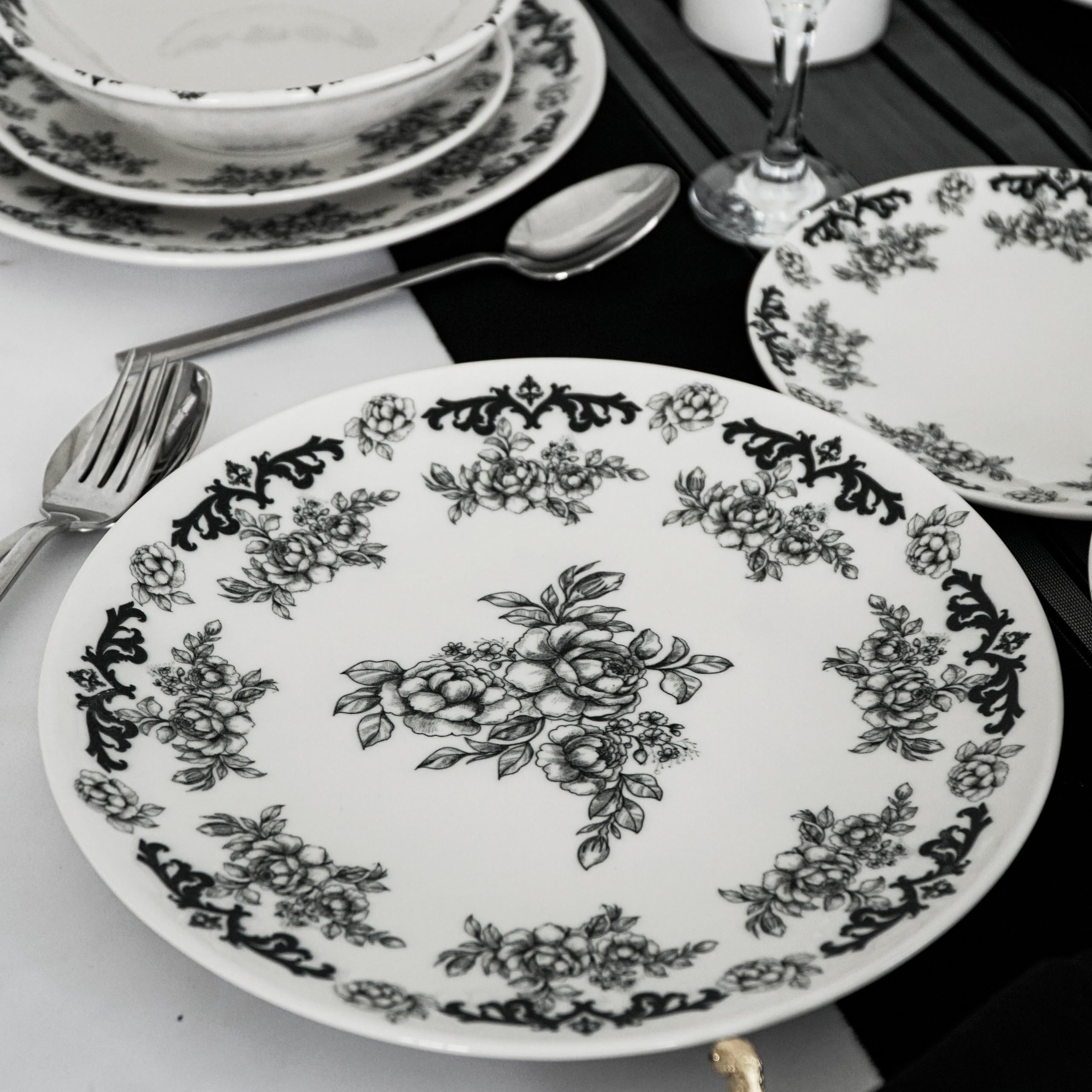 Set piatti ROSE BLACK | 18 pezzi floreali porcellana moderna per cene eleganti