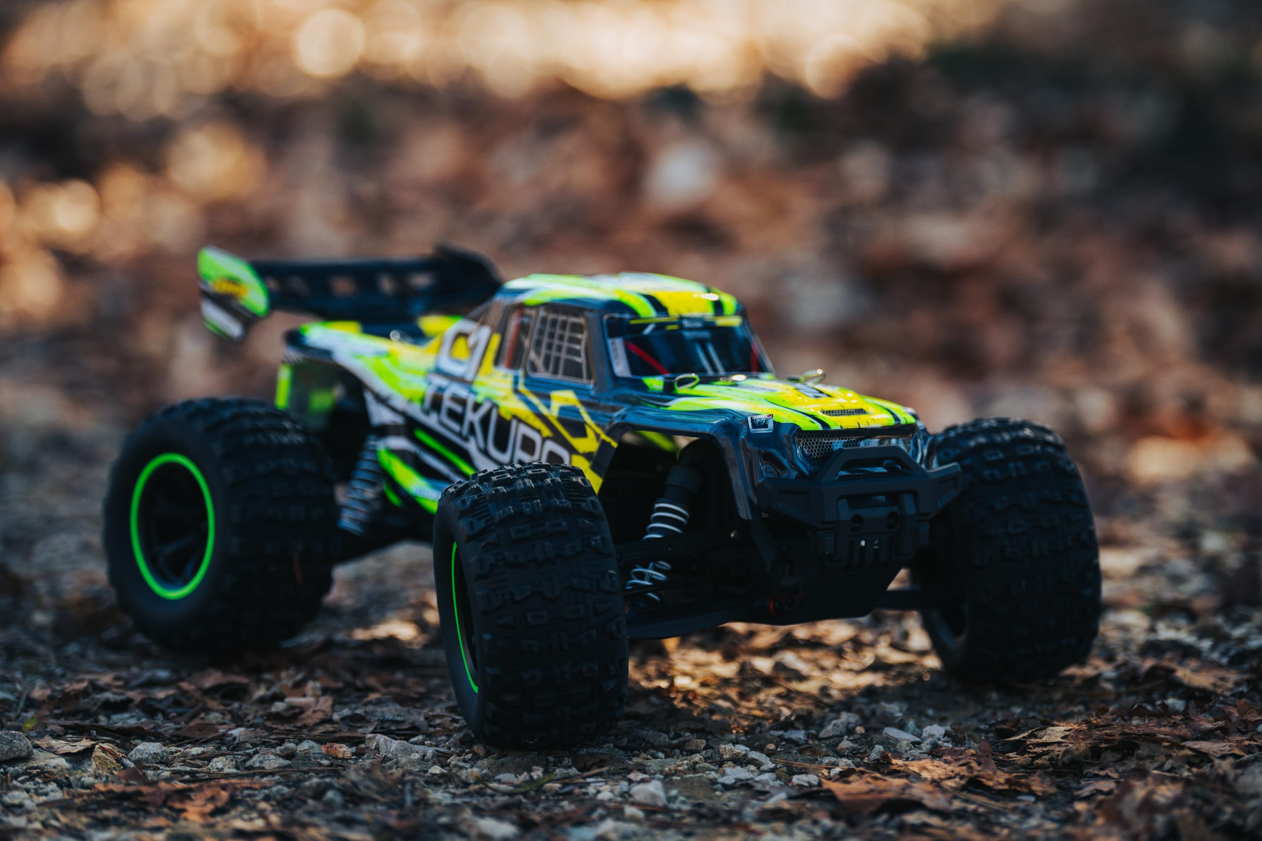 Carson 1:10 XS Tekuro 100% RTR grau/grün - Ferngesteuertes Auto, RC Buggy, inkl. Batterien und Fernsteuerung, Offroad Buggy, 40 km/h, RC Outdoor, 4WD