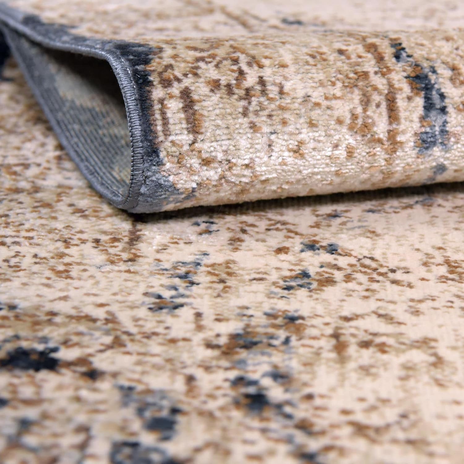 Rugs.com Eliza Collection Rug – 4' x 6' Cream Low Rug Perfect for Entryways, Kitchens, Breakfast Nooks, Accent Pieces