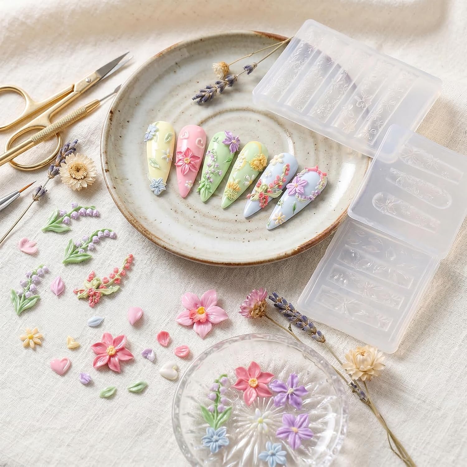 5 Pcs Nail Art Molds 3D Flower Charm Nail Molds Silicone Clear Flowers Pattern Templates with Sculpture Pen Tools for Salon Home DIY Manicure Design Supplies