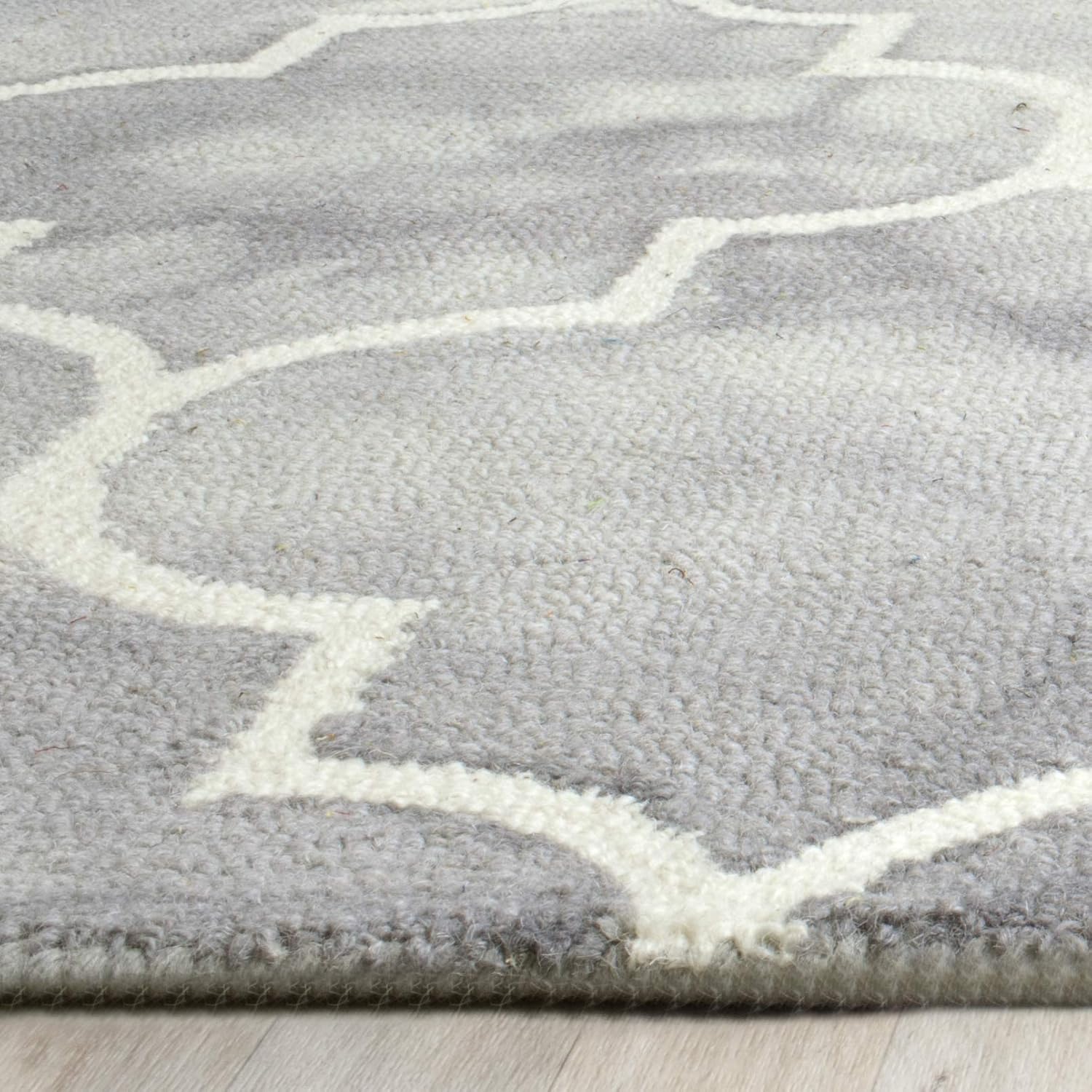 Ivory and Gray Hand-Tufted Wool 6' x 9' Area Rug