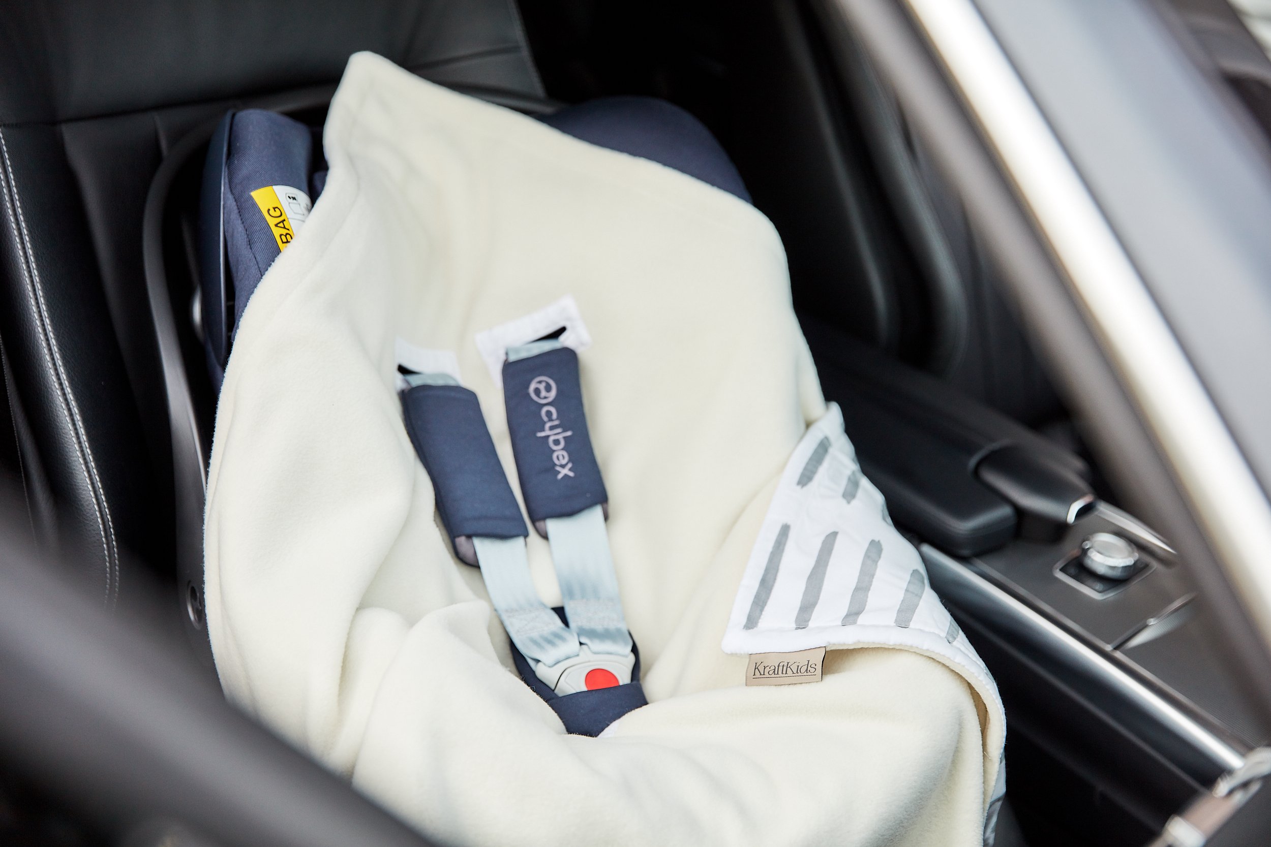Force Kids Couverture nid d'ange pour coque bébé gris ciselé sur blanc