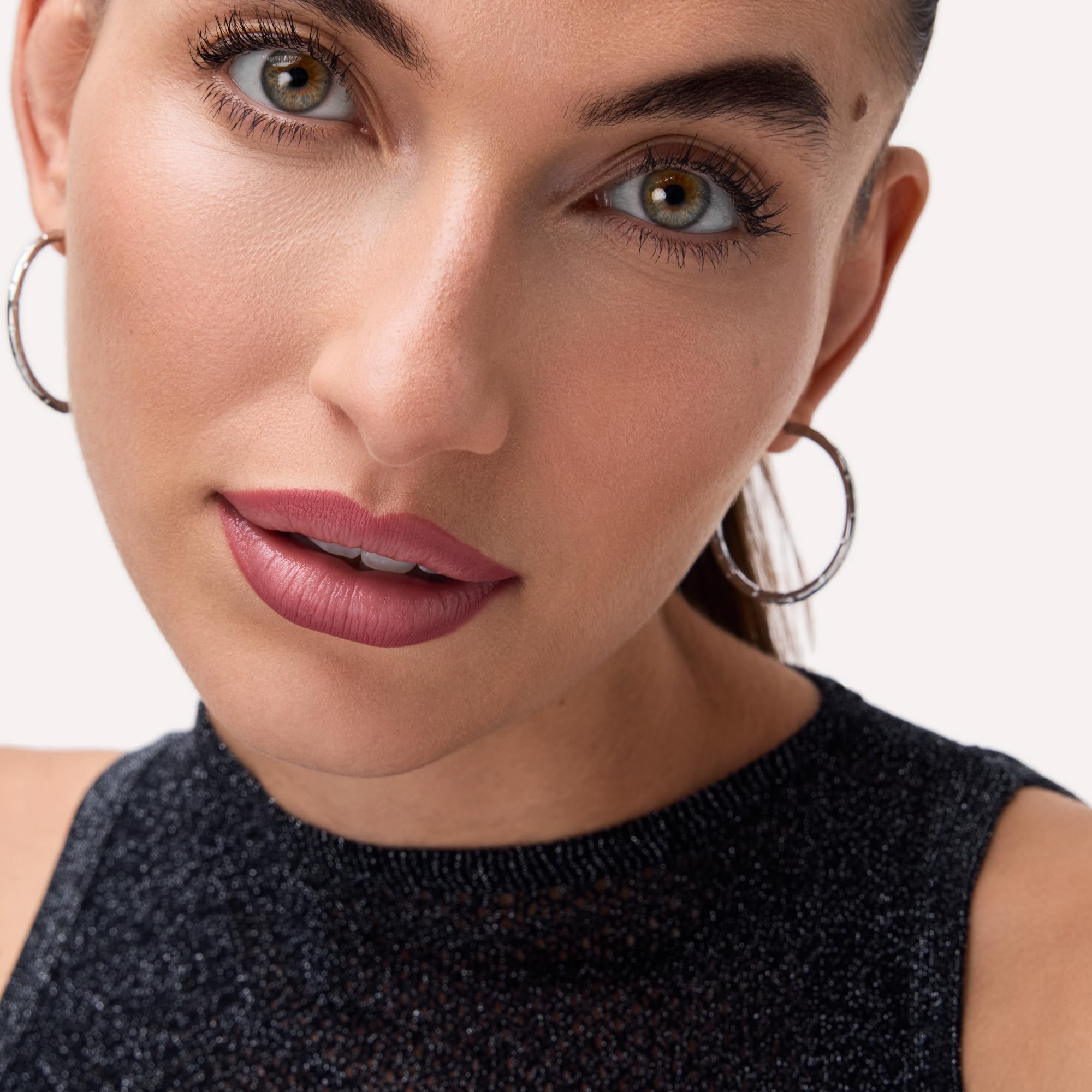 Catrice Konturówka do ust Gel Glide Long-Lasting Lip Liner, długotrwały, nie pozostawia smug, intensywny kolor (1.5g)
