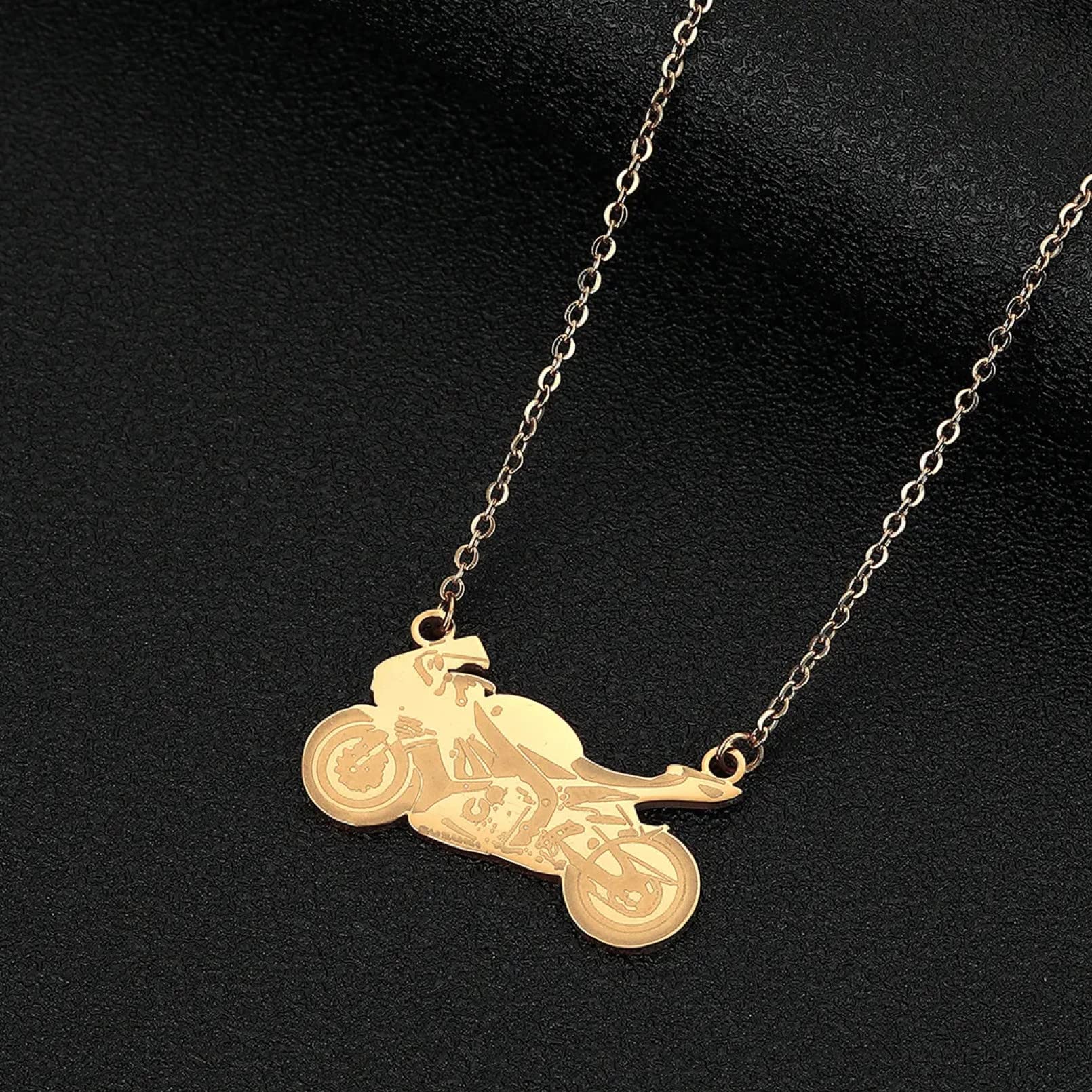 Collier Pendentif Bijouterie Mode Simple Petite Amie Cadeau fête des mères Simple Moto Charme Pendentif Collier pour Homme Femme Délicate Cou Chaîne Rocher Motard Bijoux Cadeau