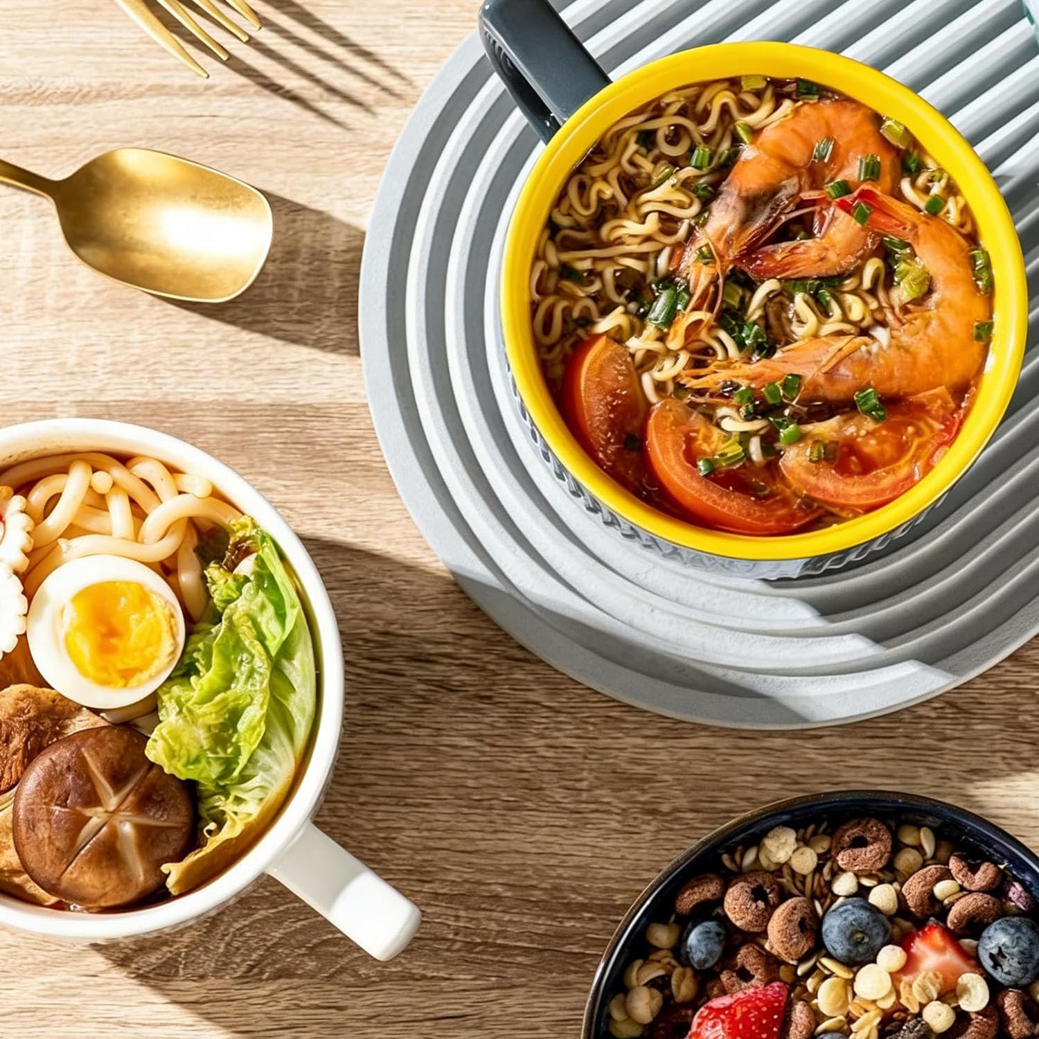 900ML Keramik Suppenschüssel Mit Henkel,Ramen Schüssel Mit Deckel,Müslischale Geeignet für Mikrowellen Sterilisatoren,Groß Kaffeetasse/Ramen/XXL Tasse für Heißgetränke(Dunkelgrau)