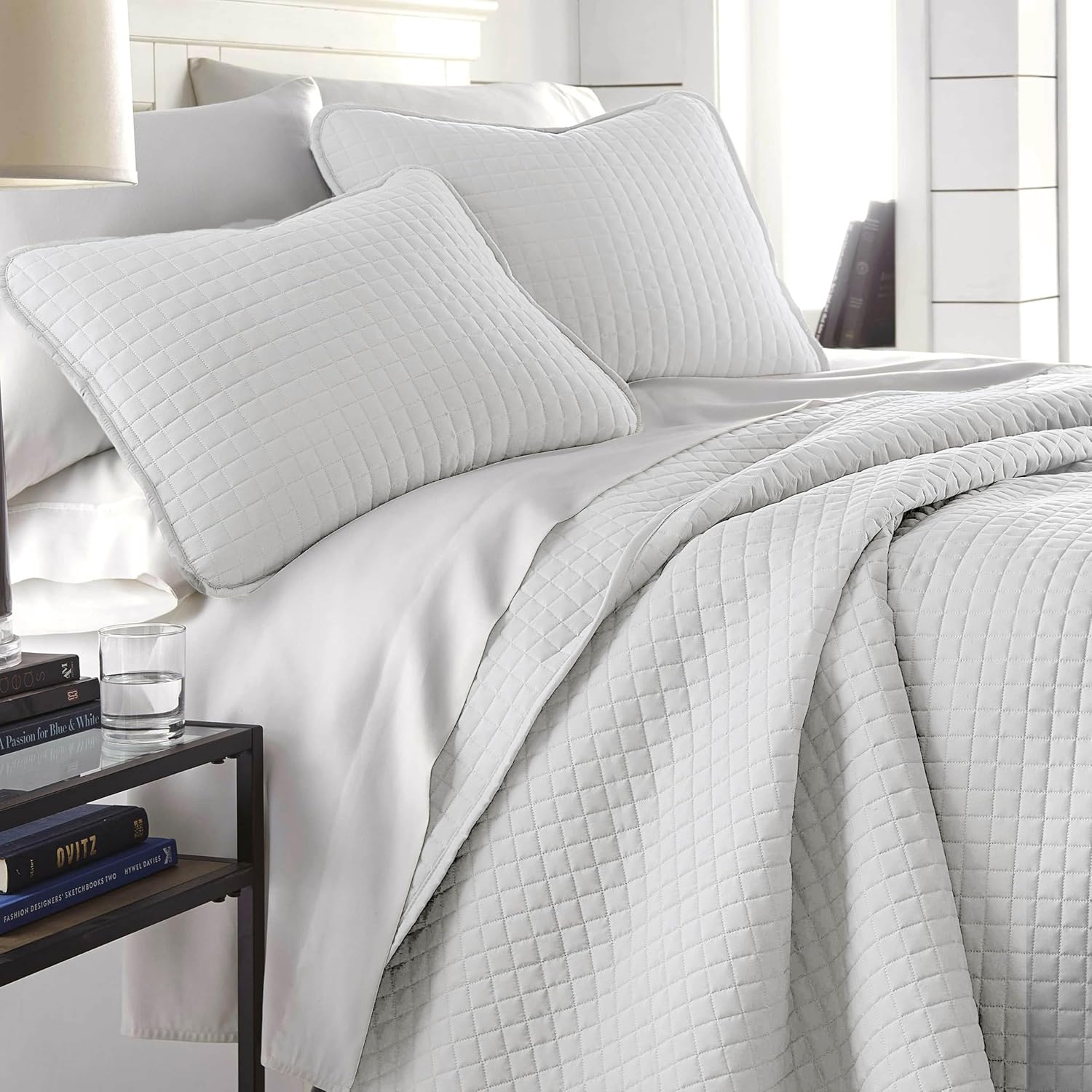 Southshore Fine Living, Inc. Queen Quilt Set, Full Size Bedspread with 2 Matching Pillow Shams, Soft Microfiber Lightweight Quilts, Queen Size Coverlet, Easy Care Machine Washable, Light Grey - Image 3