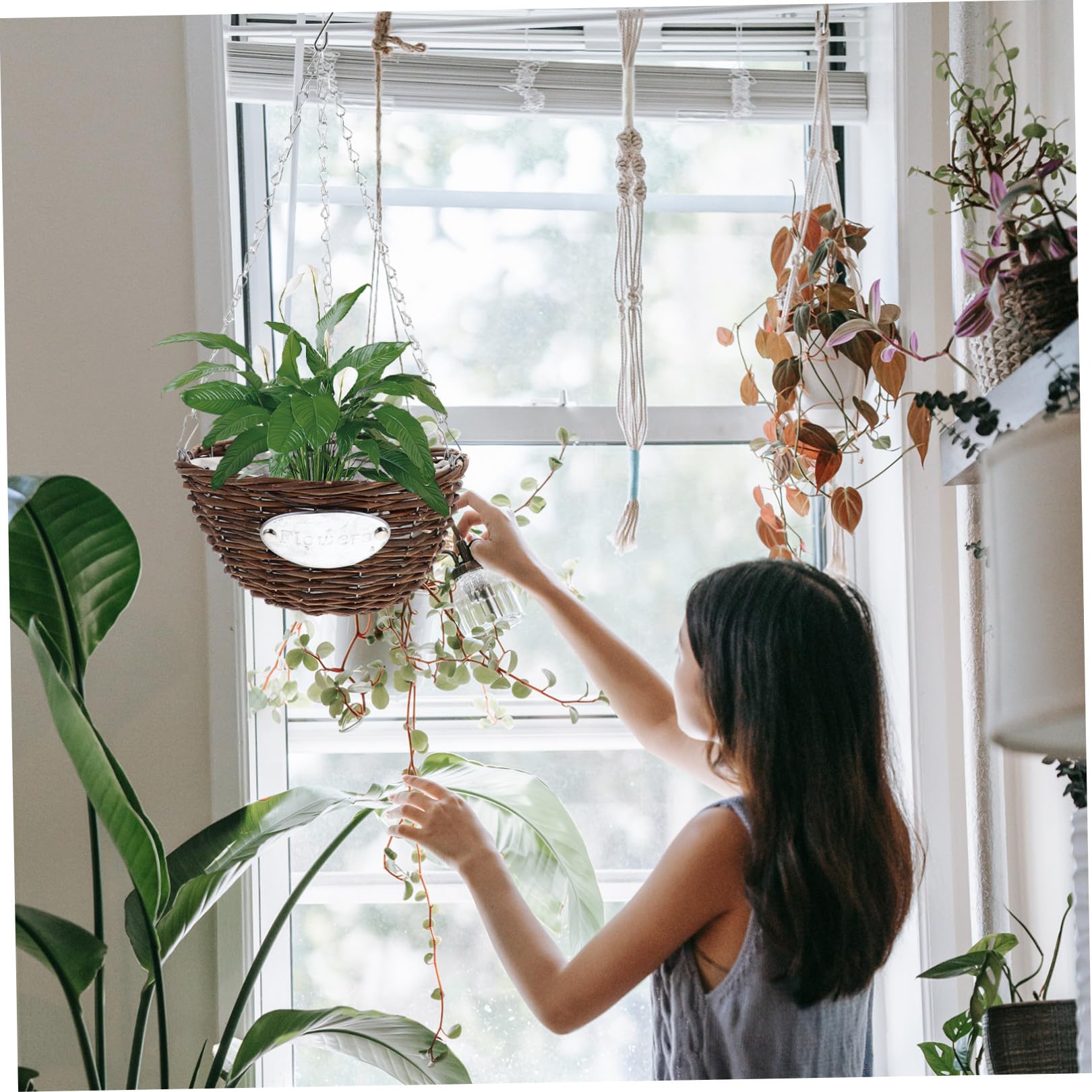 HOMSFOU 2 Pezzi Vasi da Appendere in Rattan e Metallo Marrone per Piante, Cesti Sospesi Decorativi per Balcone e Giardino Esterno