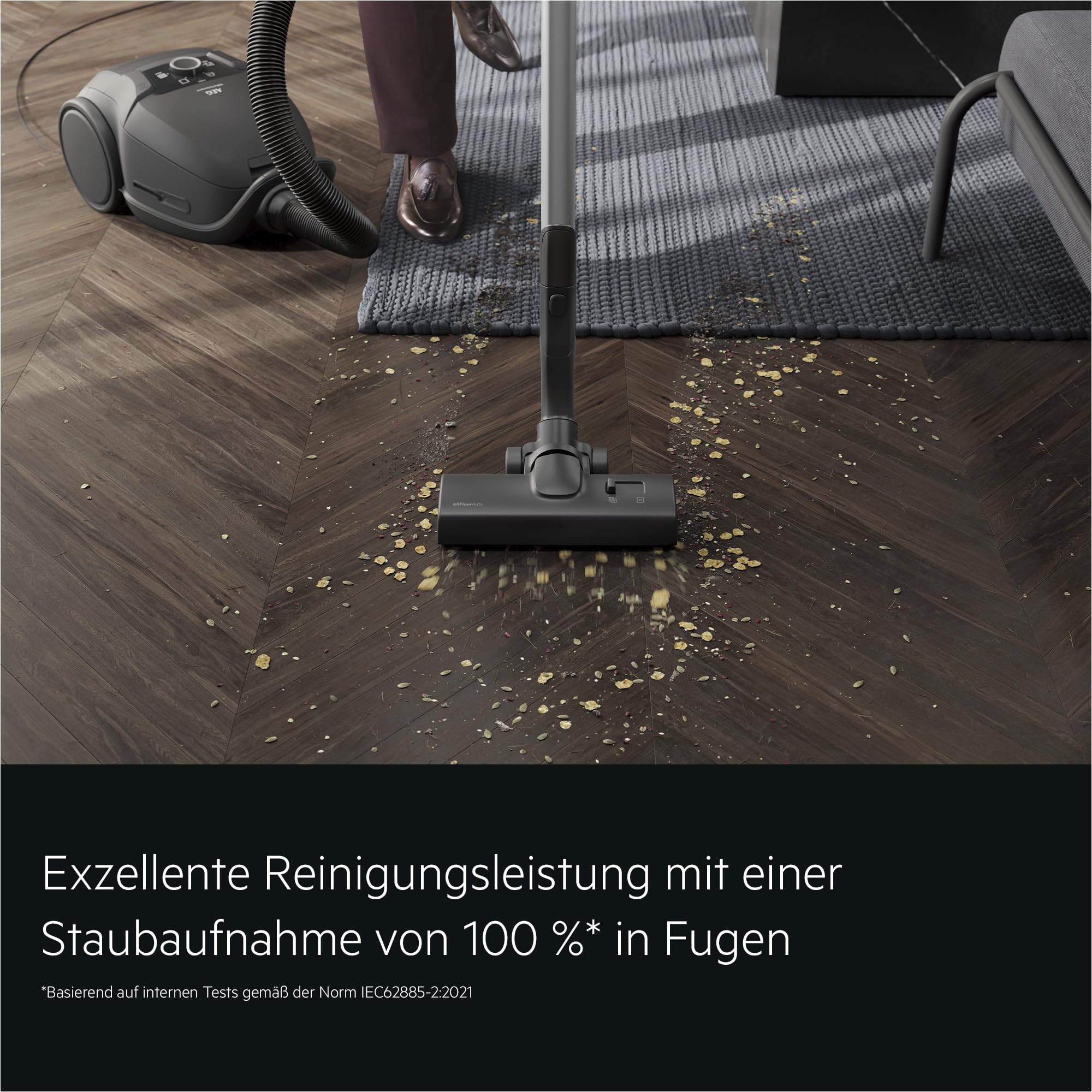 AEG Staubsauger mit Beutel, Leise 69 dB, HEPA‑Filter für Hygienisch Saubere Luft, 5 L Staubbeutel, Mini‑Turbodüse für Tierhaare, 12 m Reichweite, Alle Böden, Zusatzdüsen, Dunkelgrau, VX9‑5‑EBR