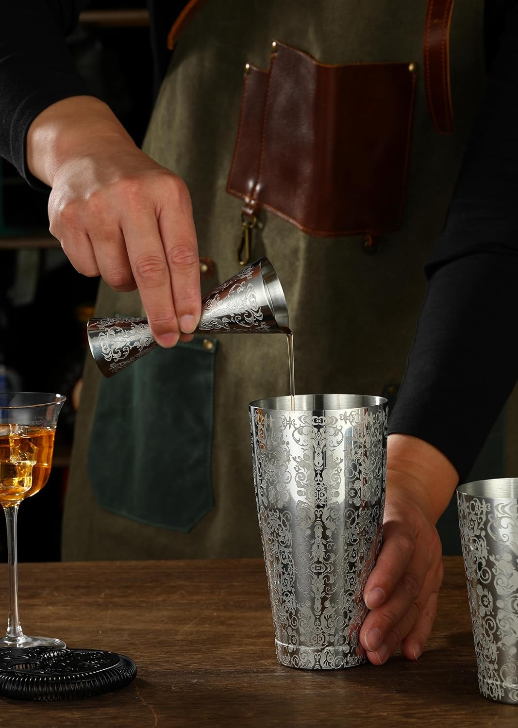 Stainless Steel Boston Shaker with Etched Pattern Weighted Shaking Tin Set (Spirit Silver) - Image 3