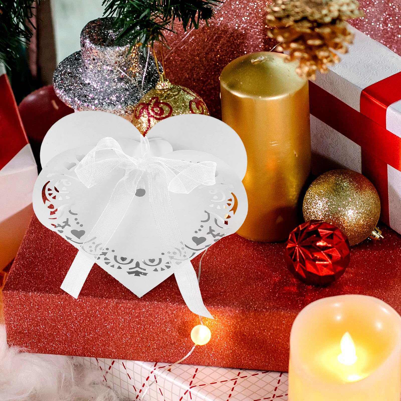 50 Pezzi Scatole di Carta Bianche a Forma di Cuore Motivo Traforato Stile Europeo per Dolci e Cioccolatini Confezioni Regalo per Occasioni Speciali