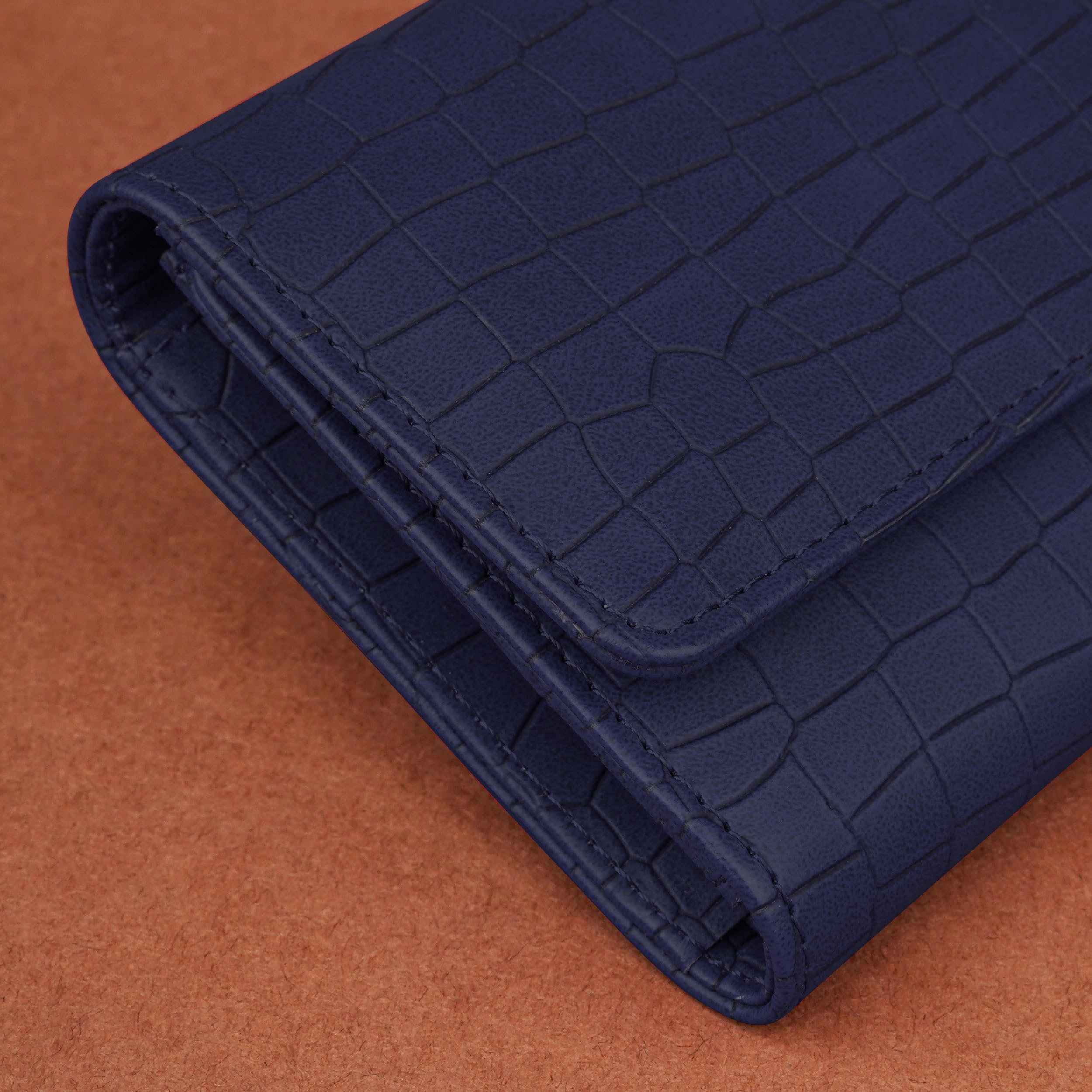 The Wallet Store Croco Design Clutch - Blue