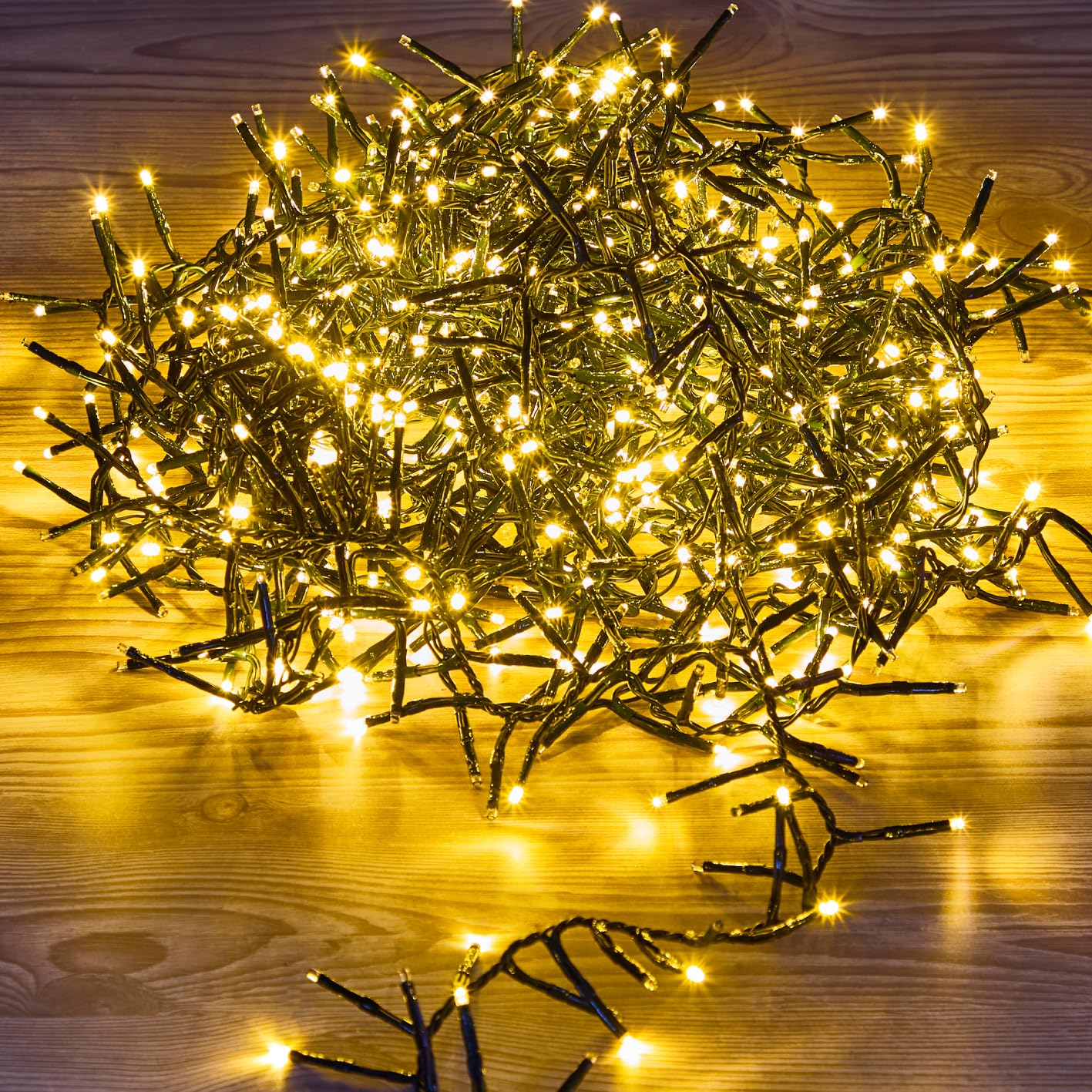 The Christmas Workshop Cluster Lights, Warm White / 1500 or 2000 LED (1500)