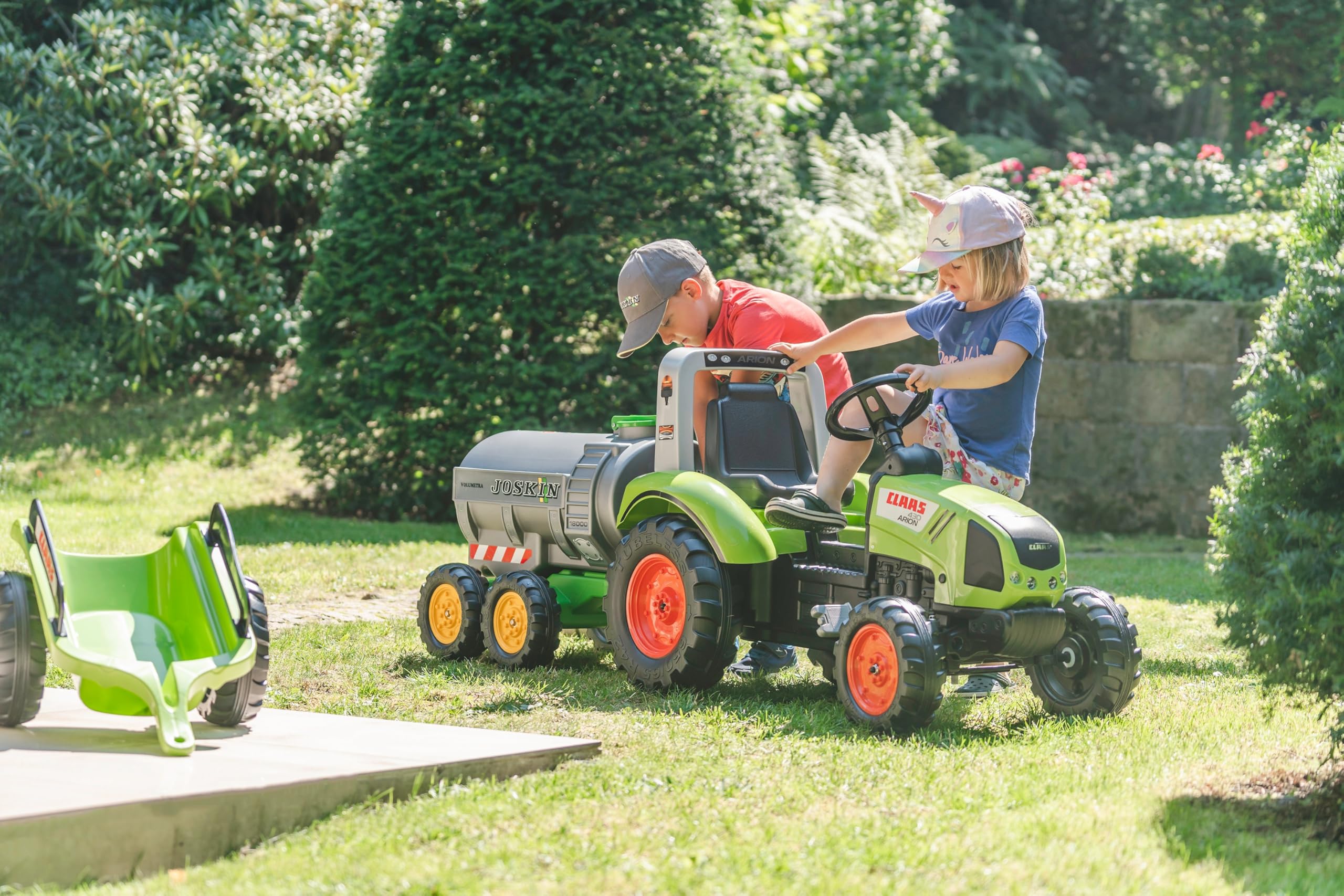 FALK - Remorque citerne Joskin avec robinet et épandeur - Dès 3 ans - Fabriqué en France - Capacité 30 Litres - Compatible tracteurs et tractopelles Falk 3/7 ans - 943JK