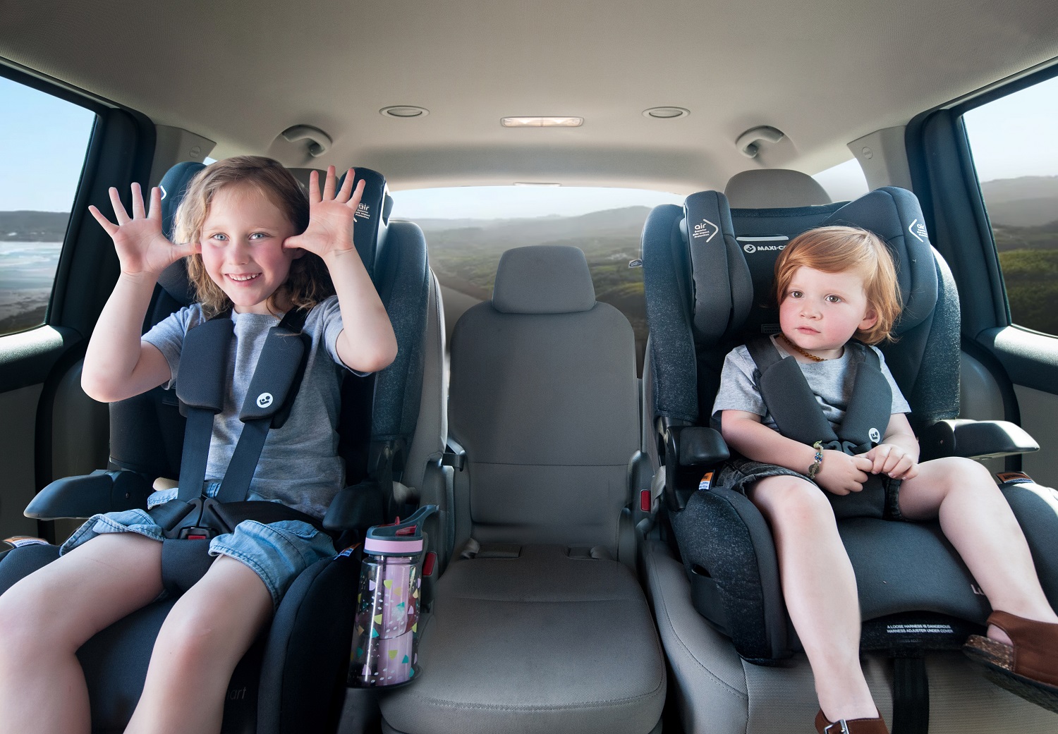 Maxi COSI Luna Pro Forward-Facing Harnessed Booster Car Seat Onyx- Safe & Comfortable for Ages 6 Months to 8 Years Baby