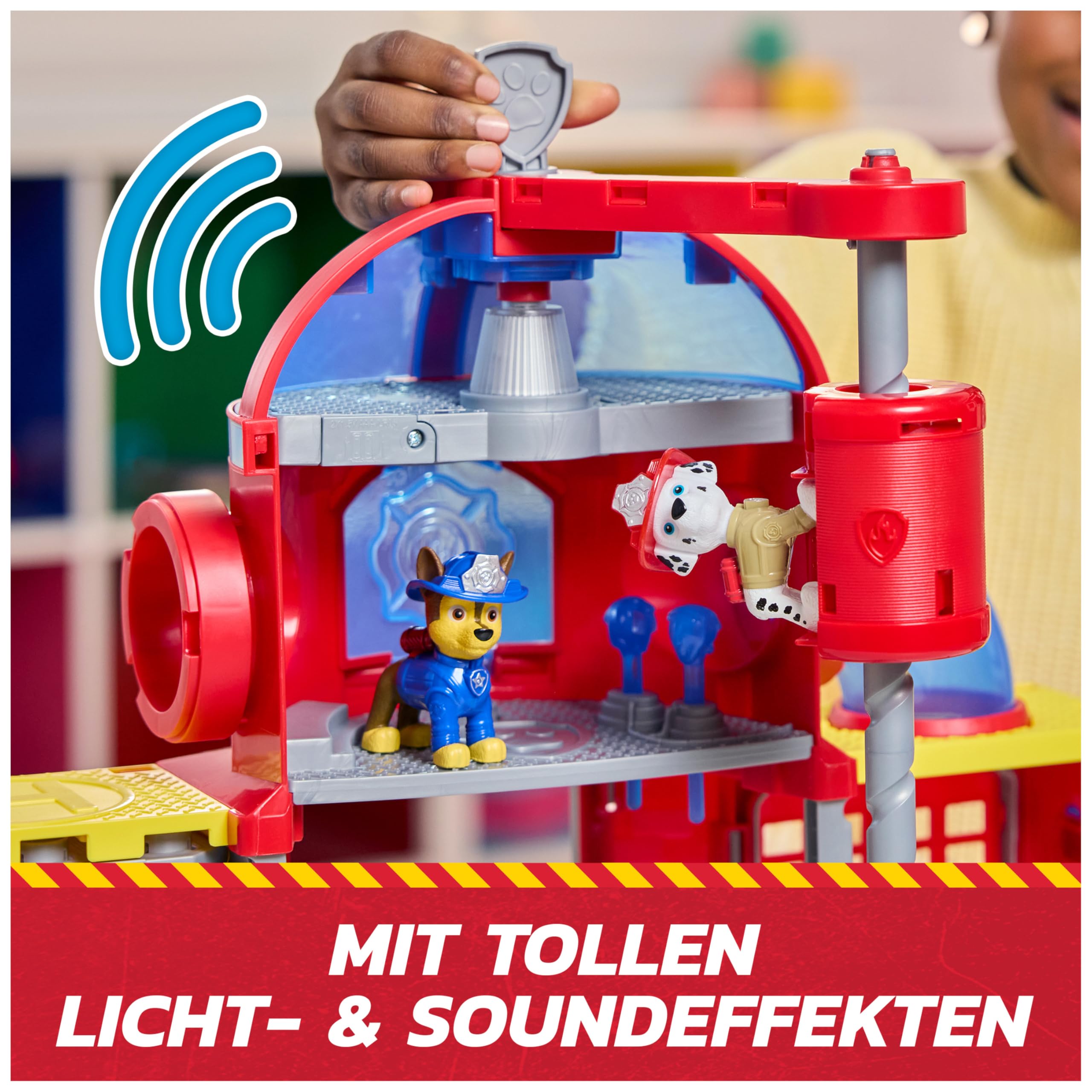 PAW PATROL – Fire Rescue Feuerwehr-Station mit Licht- und Soundeffekten, Wasserkanone, Rutschstange und Startrampe, ca. 38 cm, inkl. Marshall-Figur und Feuerwehrauto, für Kinder ab 3 Jahren