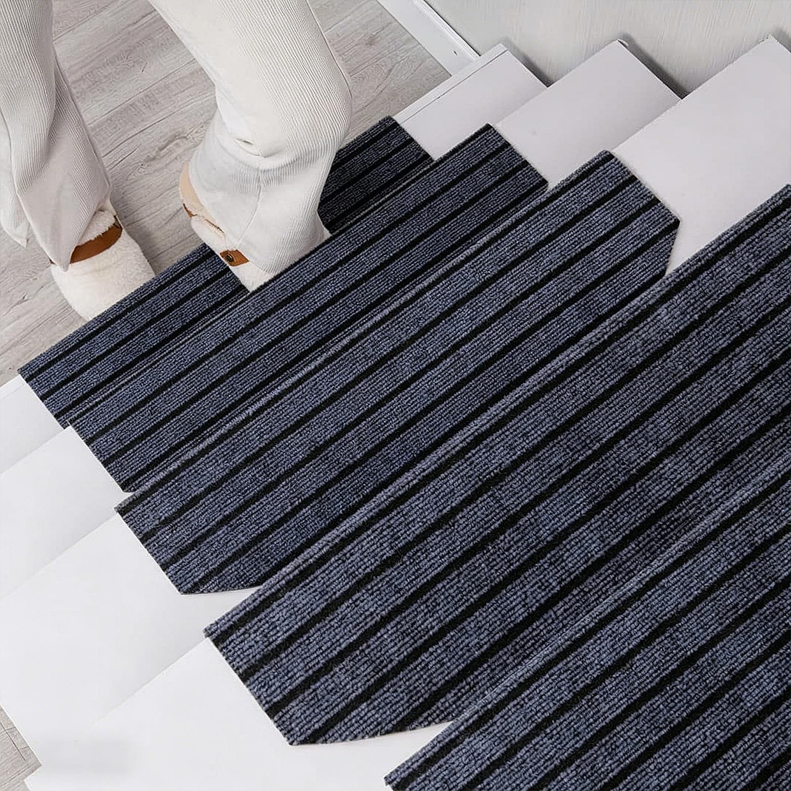 Stufenmatten Innen rutschfest 15 Stück 60x 24 cm Treppenteppich Selbstklebend Mit 100% Polyester TPE -Rücken, Schutz Treppenstufen Matten für Kinder, Älteste und Haustiere (Dunkelgrau)